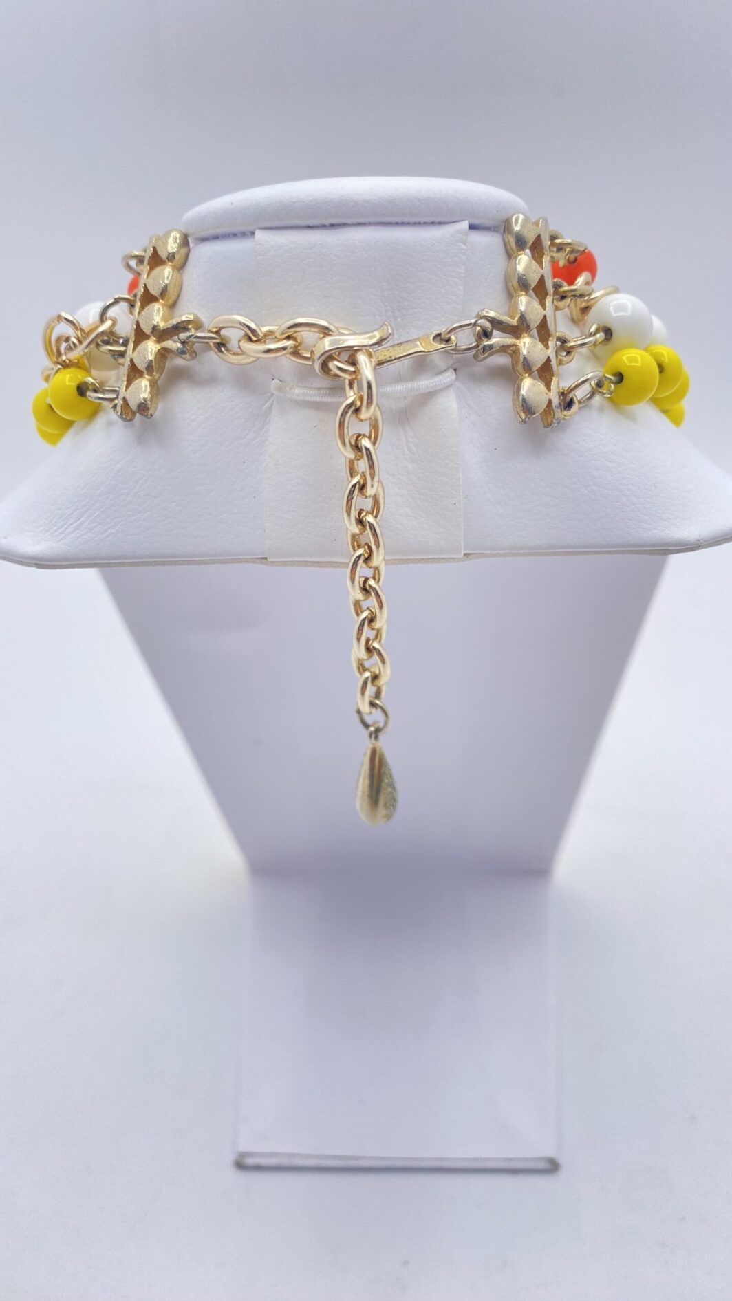 “CORO” COLLIER VINTAGE IN METALLO GOLDTONE E BACHELITE. U.S.A. ANNI ‘40. - immagine 6