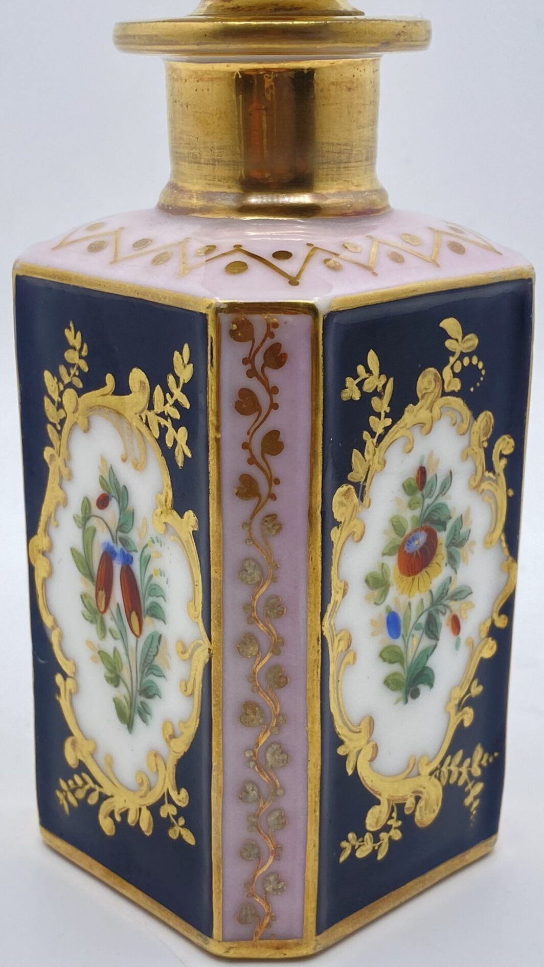 PORCELLANA DI PARIGI, STILE JACOB PETIT. PORTAPROFUMO. FRANCIA 1840/50. - immagine 3