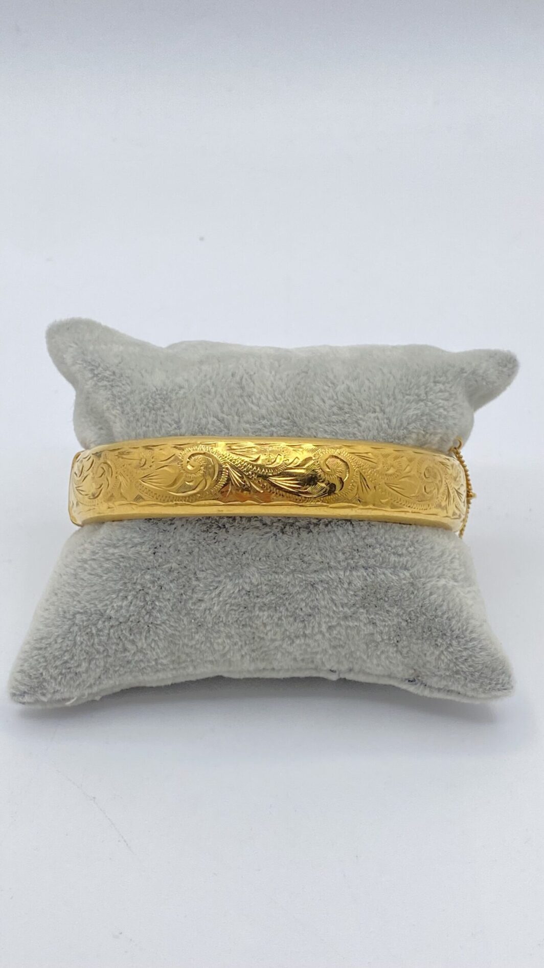 BRACCIALE RIGIDO PLACCATO IN ORO 9KT. U.K. VINTAGE ANNI ‘50.