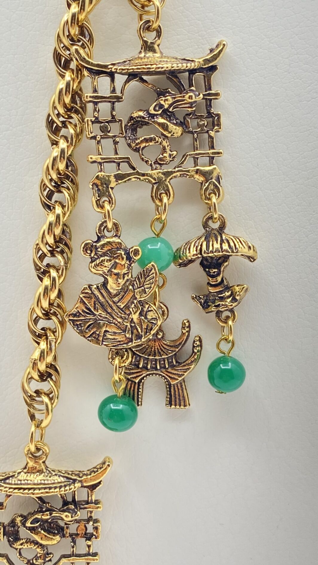 “JULIANA”. COLLANA SALISCENDI IN METALLO GOLDTONE. VINTAGE ANNI ‘70. - immagine 3