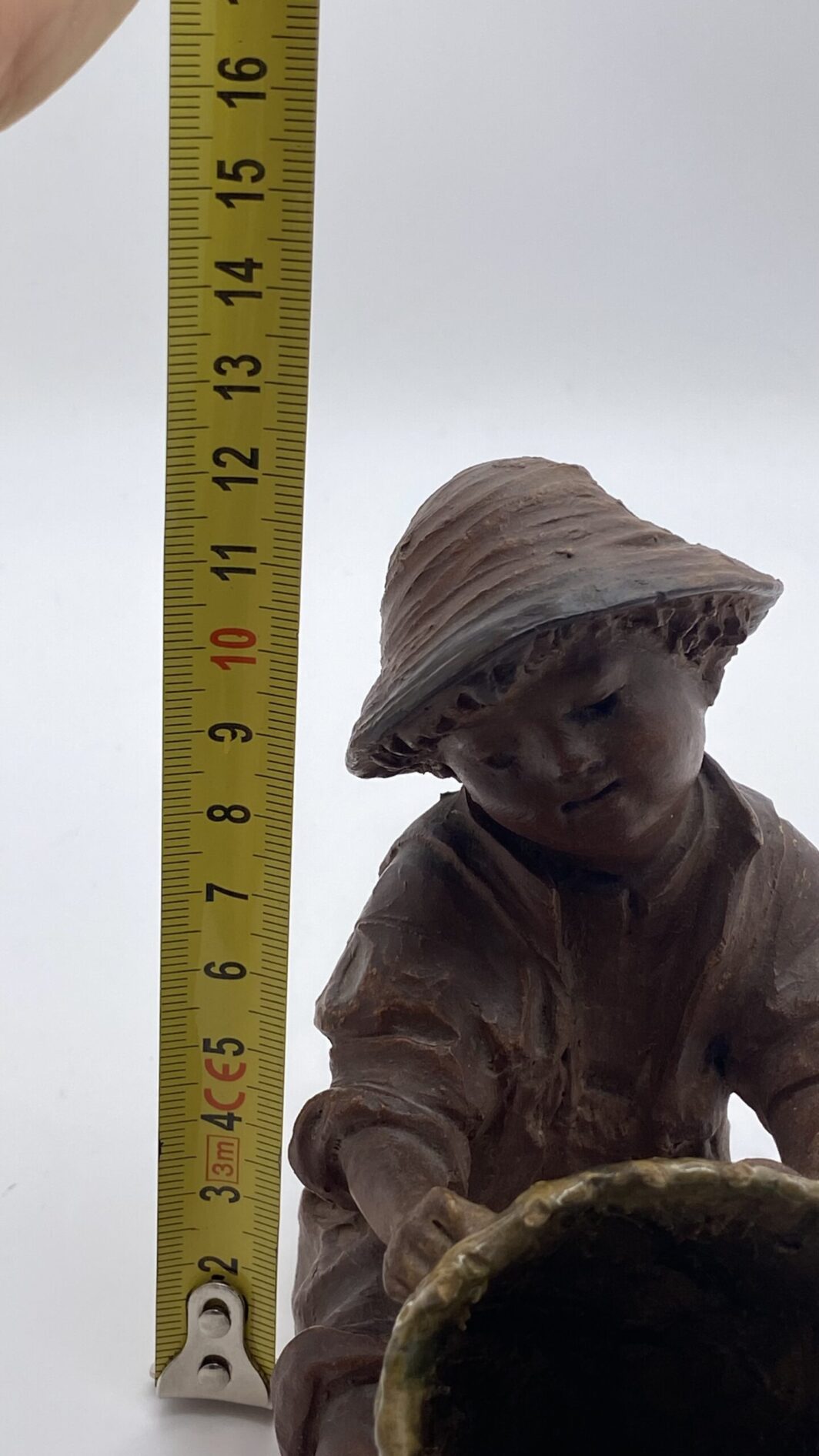 TERRACOTTA. BAMBINO PESCATORE CON CESTO. ITALIA FINE XIX sec. - immagine 16