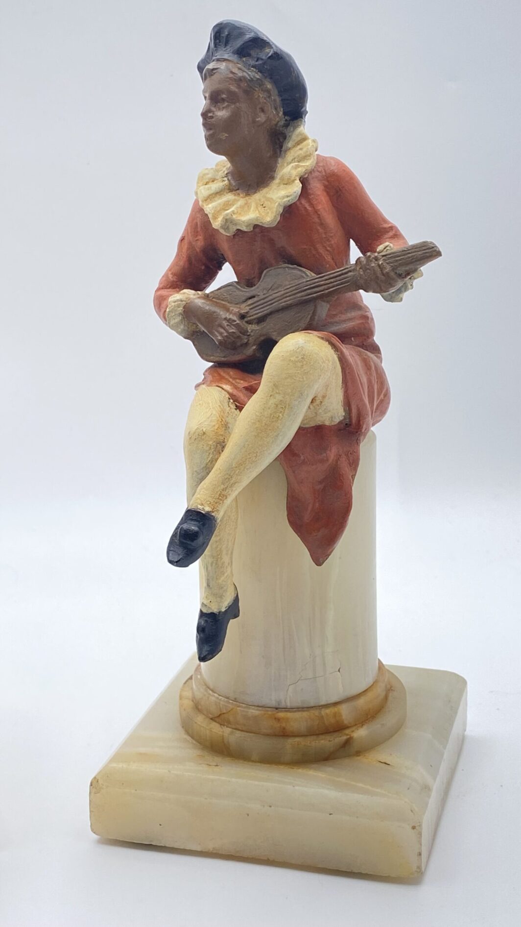 FIGURE DELLA COMMEDIA DELL’ARTE IN ANTIMONIO POLICROMO SU COLONNE DI ALABASTRO. ITALIA, FINE XIX sec. - immagine 30
