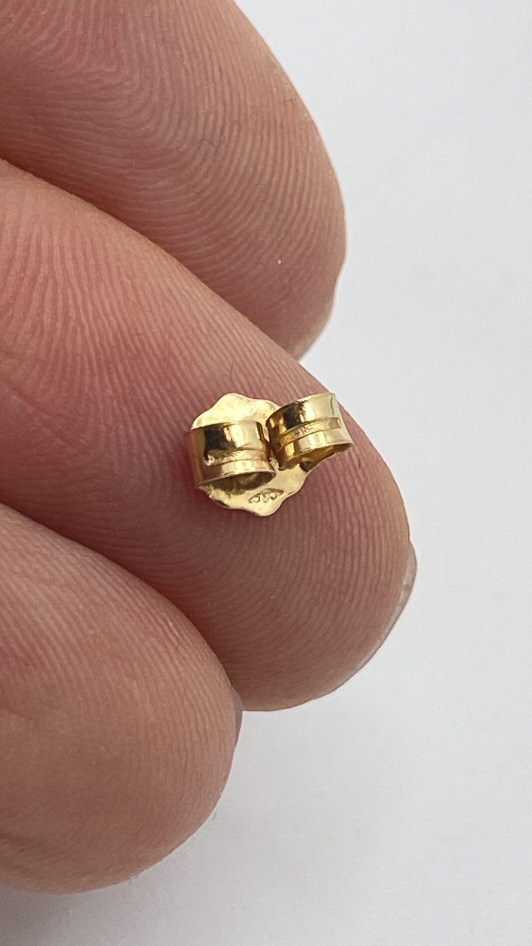 PAIO DI ORECCHINI PENDENTI VINTAGE IN ORO GIALLO 18KT, CON PERLE E ZAFFIRI. - immagine 3