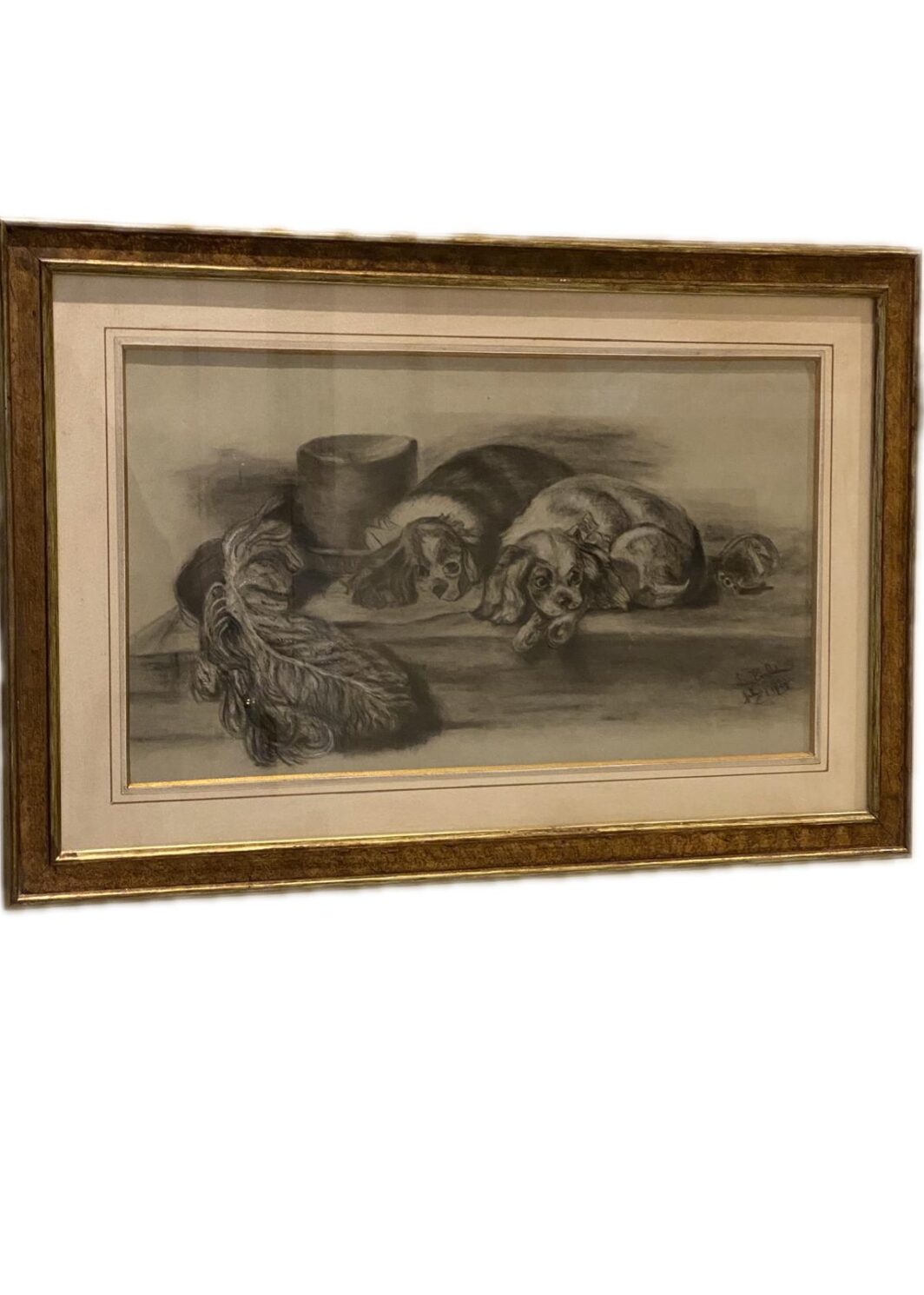 CARBONCINO RAFFIGURANTE CANI KING CHARLES, FIRMATO E DATATO 7 LUGLIO 1907.