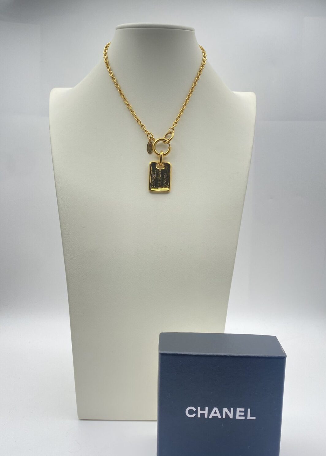 CHANEL VINTAGE ANNI ‘80. COLLANA “DOG TAG”.