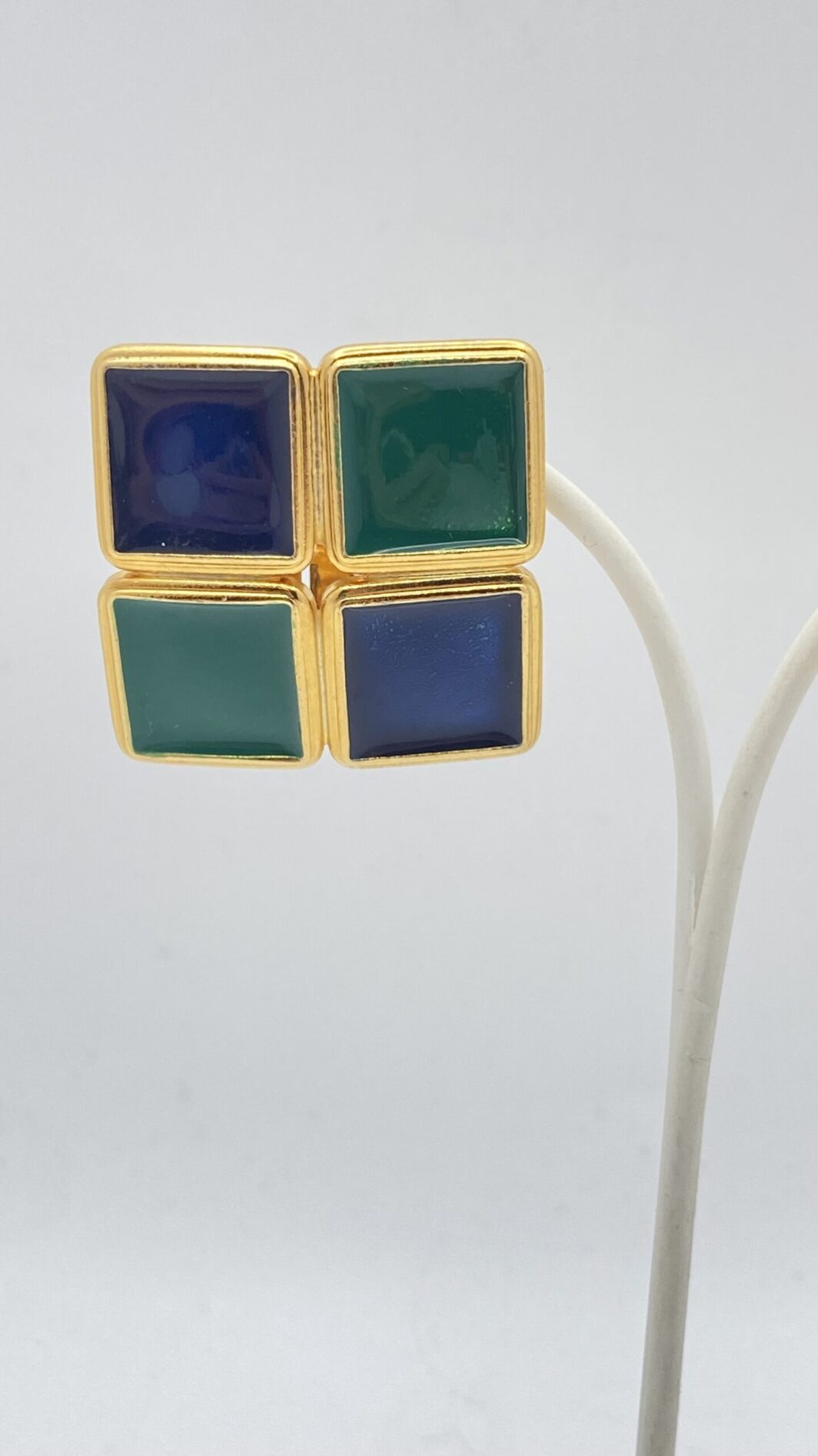 ORECCHINI VINTAGE ANNI ‘80 A SMALTI BLU E VERDI. UNSIGNED. - immagine 4