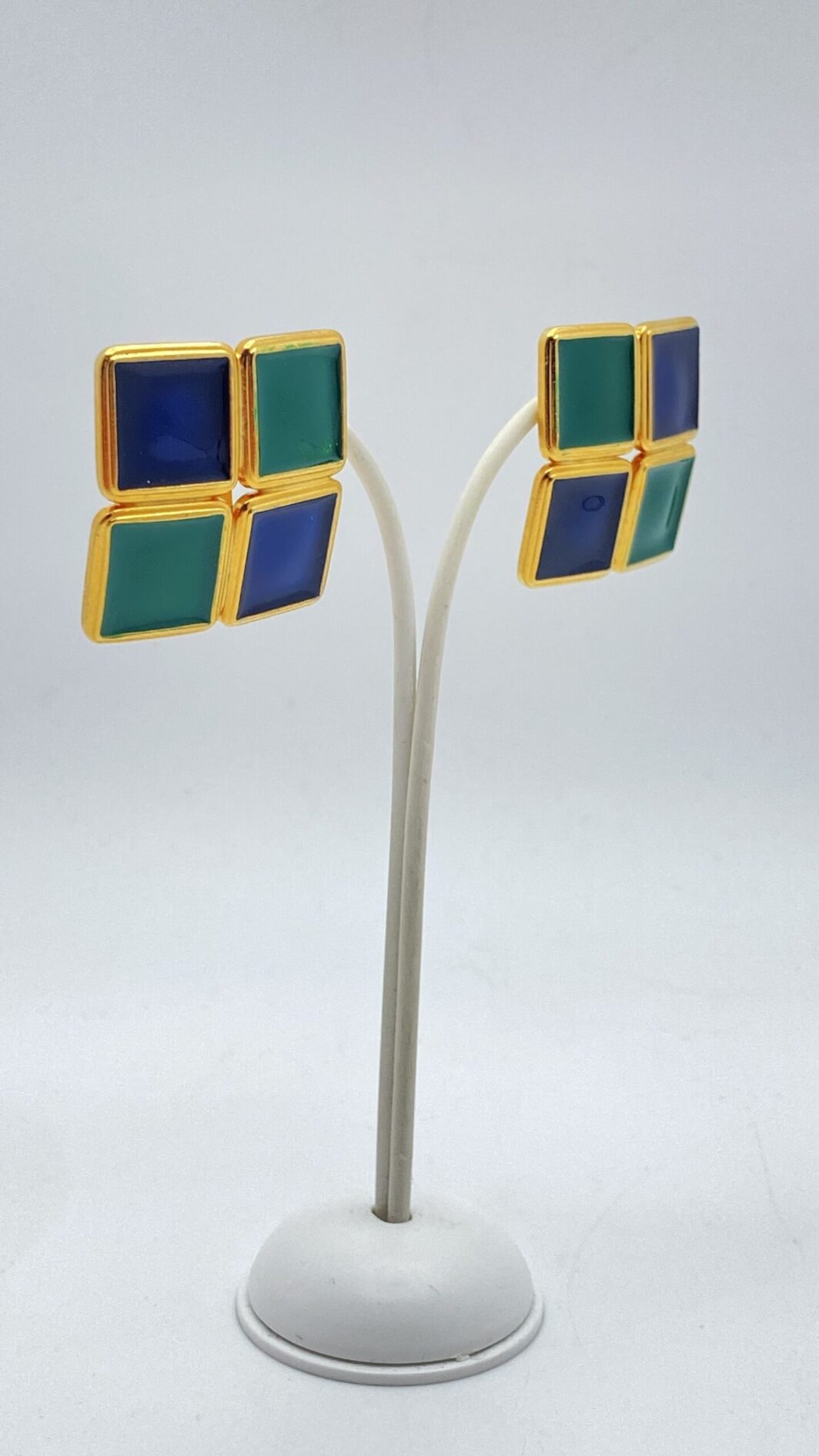 ORECCHINI VINTAGE ANNI ‘80 A SMALTI BLU E VERDI. UNSIGNED. - immagine 6