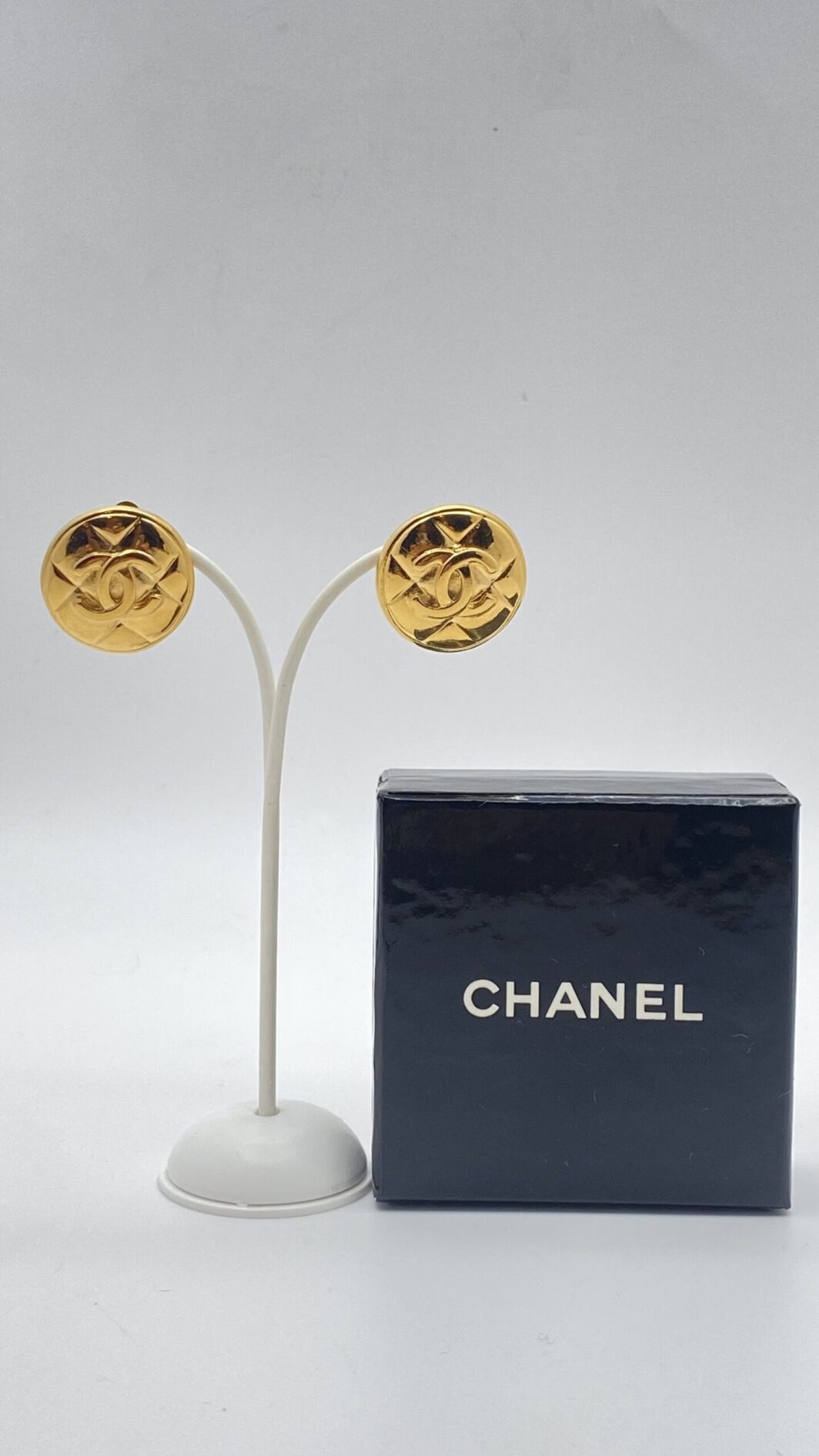 CHANEL VINTAGE. ORECCHINI ANNI ‘80/‘90