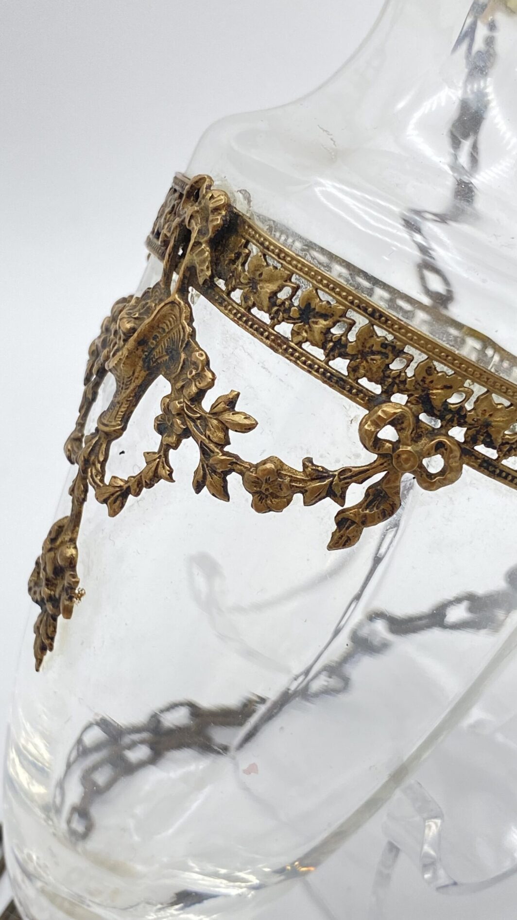 VASO IN CRISTALLO E ORMOLU. FRANCIA. EPOCA NAPOLEONE III. SECONDA METÀ DEL XIX sec. - immagine 3
