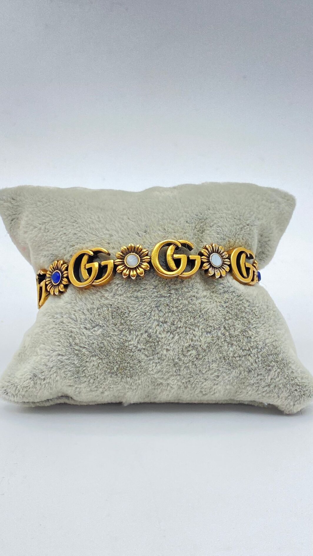 “GUCCI” VINTAGE. BRACCIALE RIGIDO DOUBLE G.