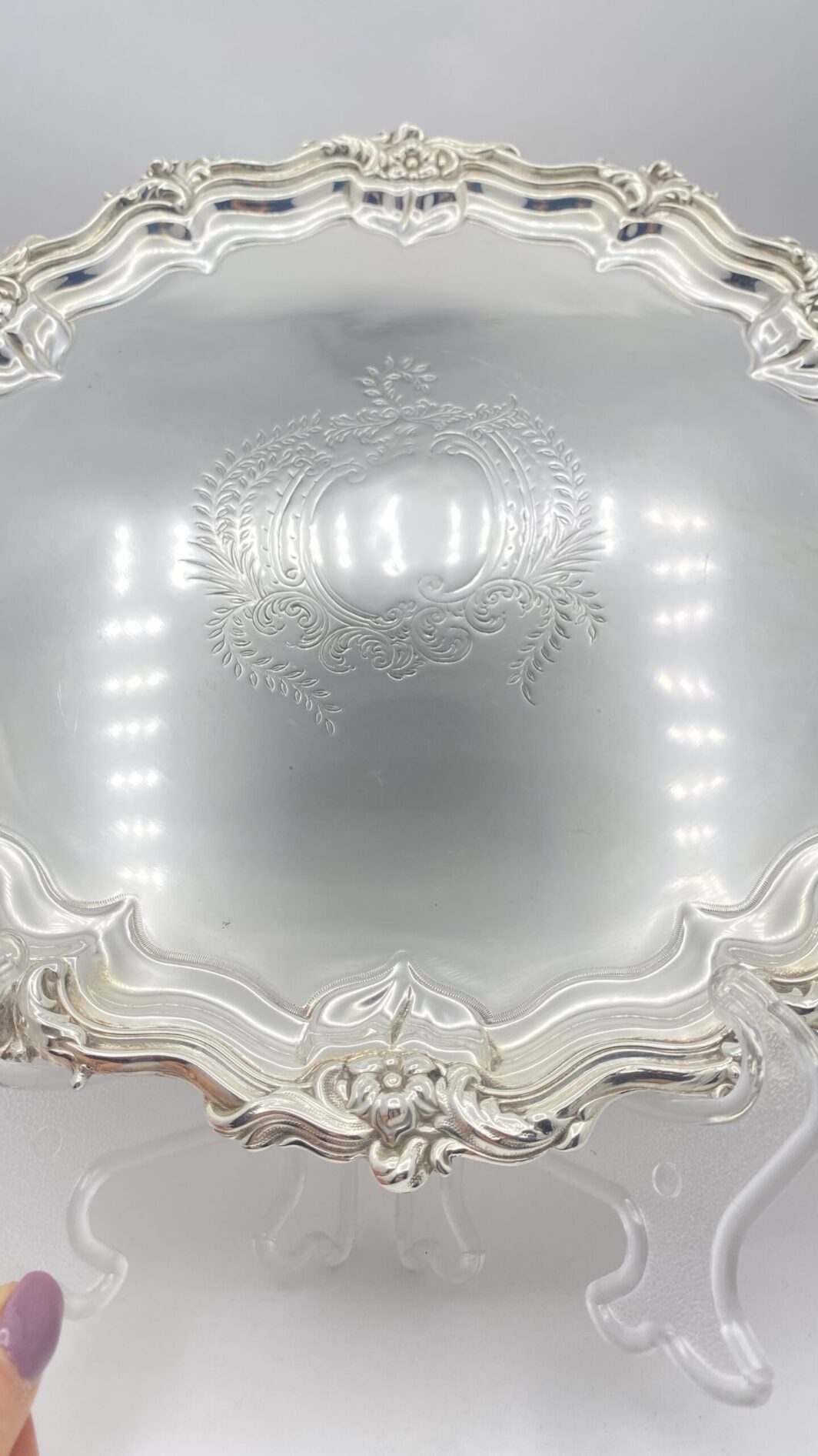 SALVER IN SHEFFIELD FIRMATO WALKER & HALL. CITTÀ DI SHEFFIELD, ANNO 1861. - immagine 5
