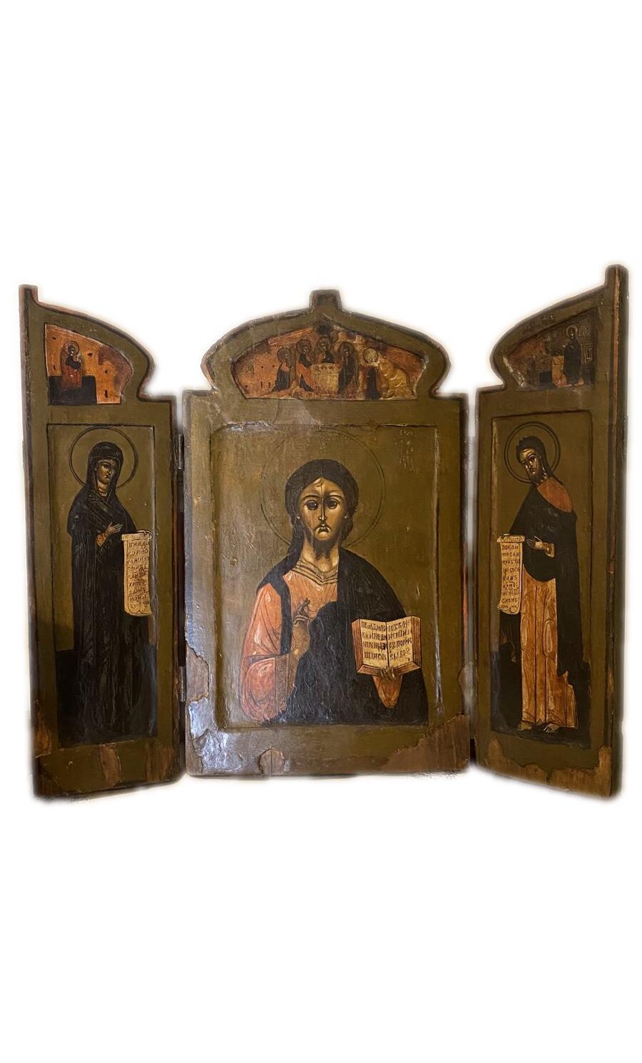 MERAVIGLIOSO TRITTICO CON  ICONE RAFFIGURANTI CRISTO BENEDICENTE, MARIA E S. GIOVANNI BATTISTA. RUSSIA DEL NORD, XVIII SECOLO.