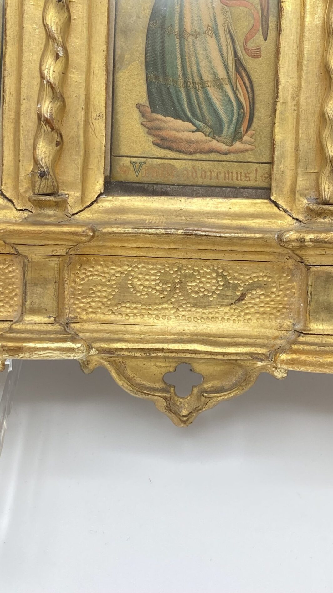 POLITTICO DI METÀ DEL XIX SECOLO, DECORATO IN ORO ZECCHINO, CON INCISIONI COEVE DEGLI ARCANGELI. - immagine 16