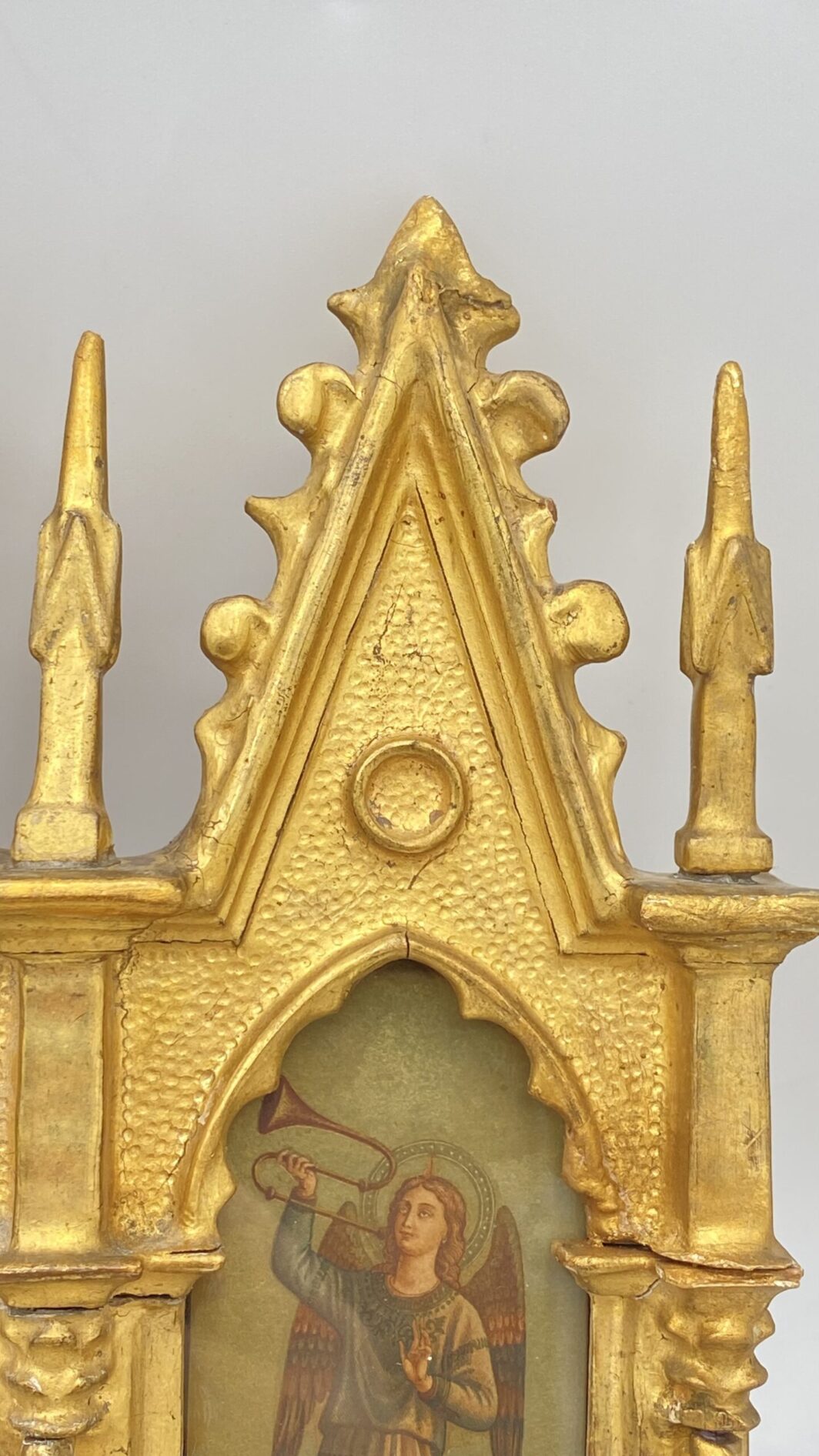 POLITTICO DI METÀ DEL XIX SECOLO, DECORATO IN ORO ZECCHINO, CON INCISIONI COEVE DEGLI ARCANGELI. - immagine 14