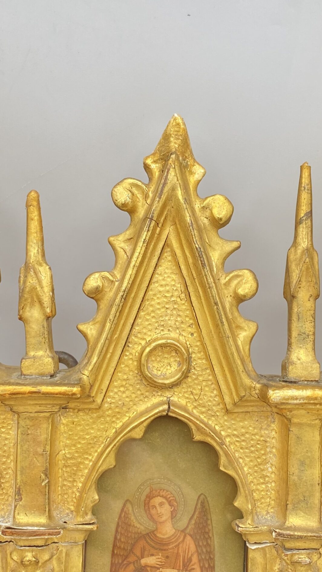 POLITTICO DI METÀ DEL XIX SECOLO, DECORATO IN ORO ZECCHINO, CON INCISIONI COEVE DEGLI ARCANGELI. - immagine 18