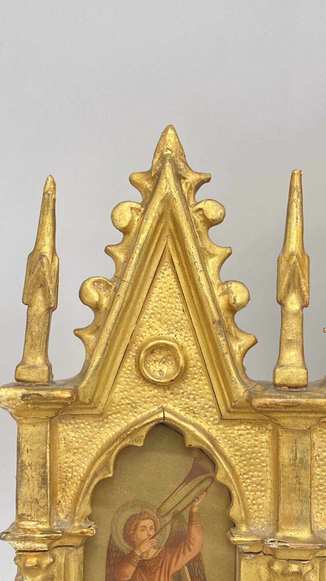 POLITTICO DI METÀ DEL XIX SECOLO, DECORATO IN ORO ZECCHINO, CON INCISIONI COEVE DEGLI ARCANGELI. - immagine 20