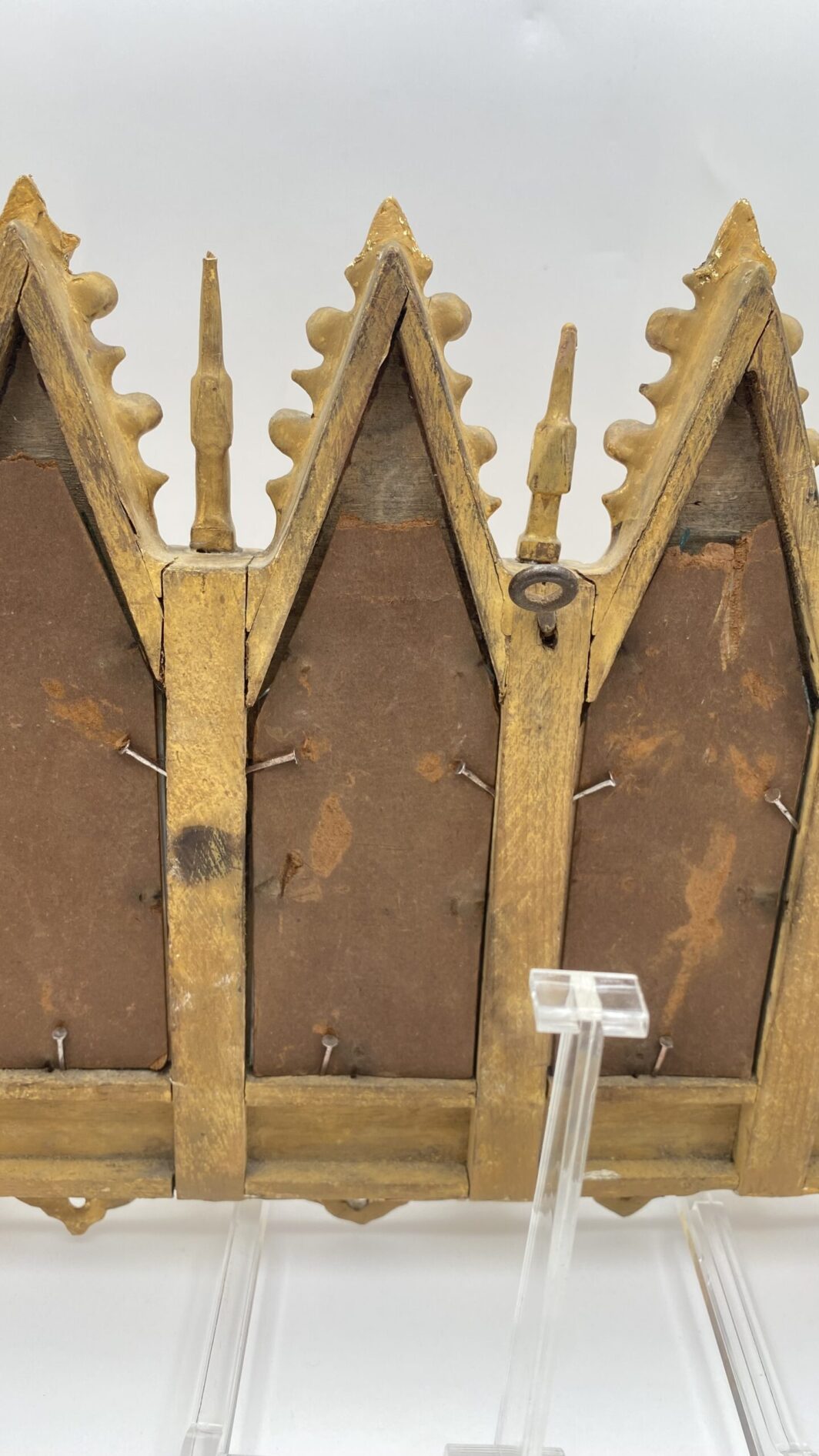POLITTICO DI METÀ DEL XIX SECOLO, DECORATO IN ORO ZECCHINO, CON INCISIONI COEVE DEGLI ARCANGELI. - immagine 24