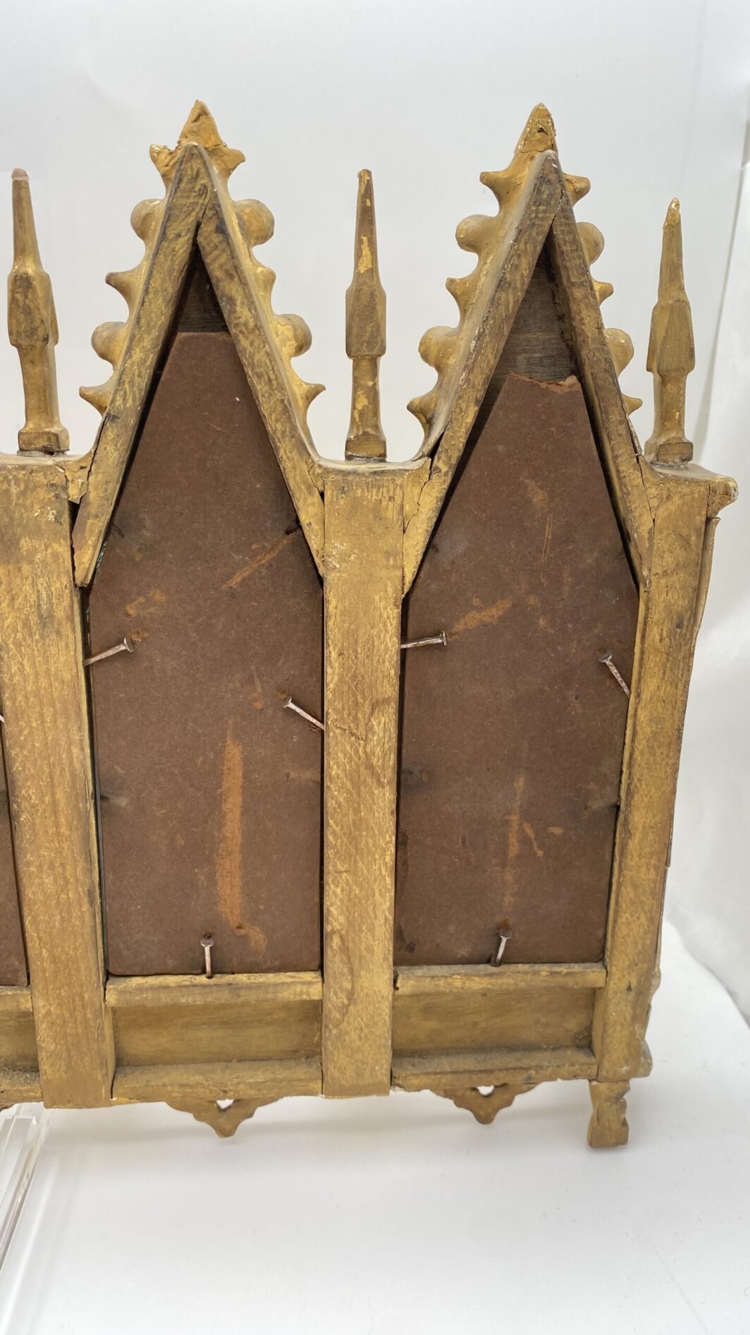 POLITTICO DI METÀ DEL XIX SECOLO, DECORATO IN ORO ZECCHINO, CON INCISIONI COEVE DEGLI ARCANGELI. - immagine 22