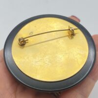 SPILLA VINTAGE ANNI ’40 IN BAKELITE NERA, PERLE E CRISTALLI – ELEGANZA SENZA TEMPO - immagine 2
