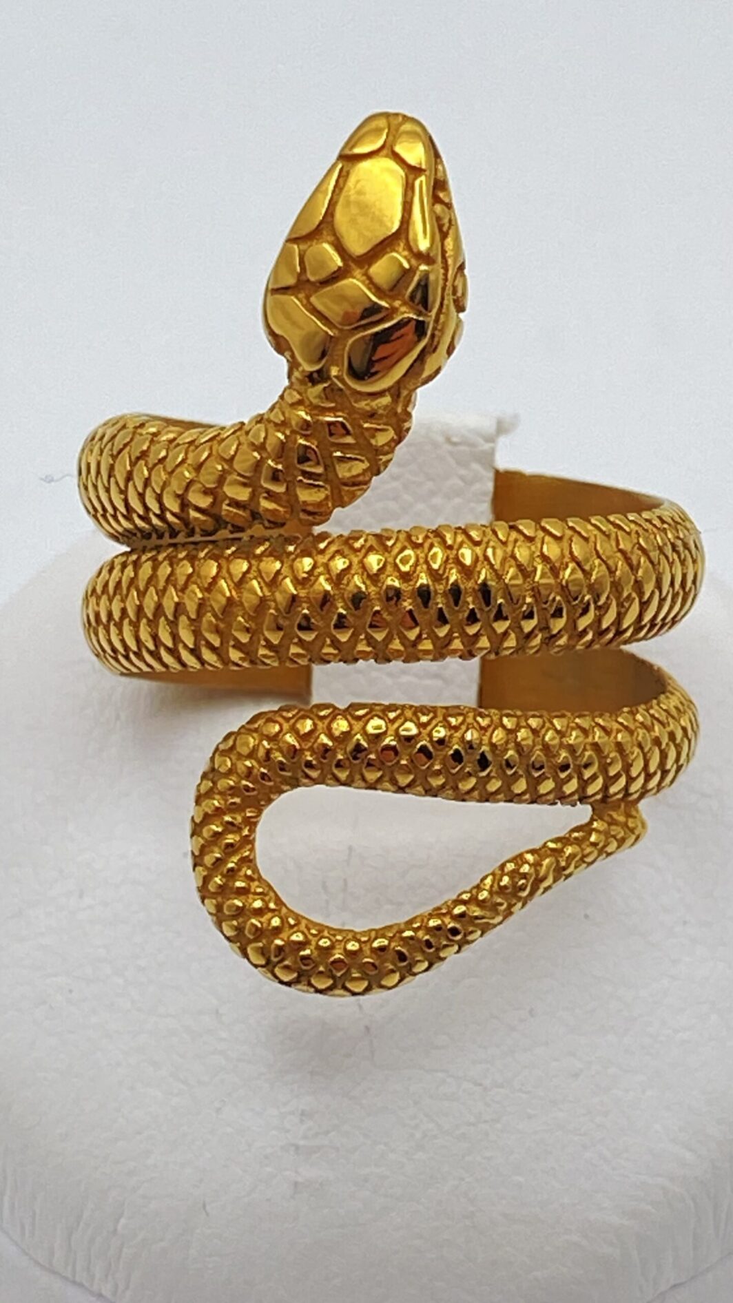 ANELLO VINTAGE IN METALLO GOLDTONE, A FORMA DI SERPENTE. - immagine 9