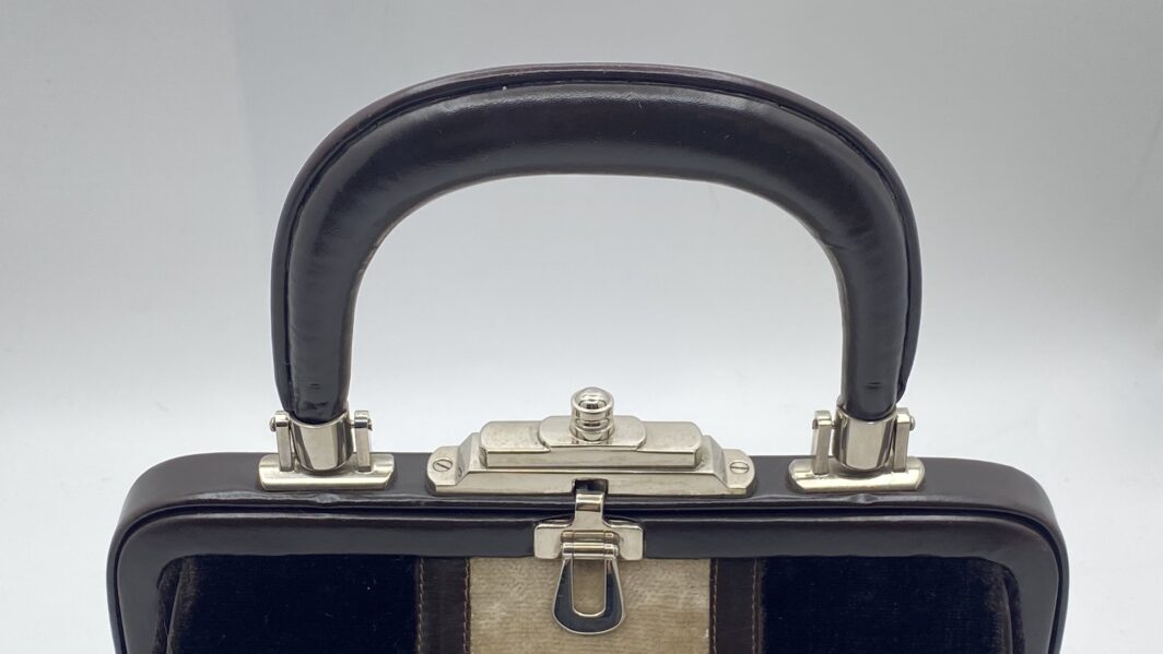 BORSA VINTAGE “BAGONGHI” BY ROBERTA DI CAMERINO. LO STATUS SYMBOL DEGLI ANNI ‘50-‘60. IN CONDIZIONI PERFETTE. - immagine 8