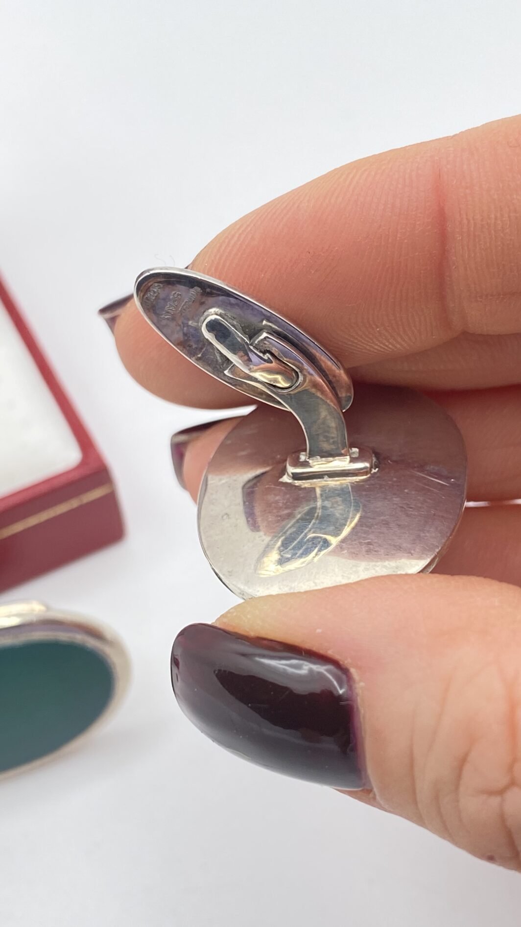 ELEGANTE GRANDE PAIO DI GEMELLI VINTAGE IN ARGENTO 925, CON AGATE VERDI. SPAGNA, ANNI ‘60. - immagine 7