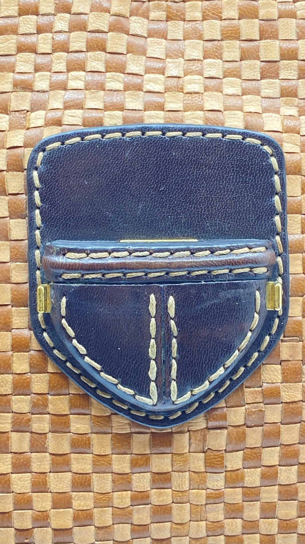 PRADA “MADRAS” VINTAGE – L’ELEGANZA SENZA TEMPO DELL’INTRECCIO ARTIGIANALE - immagine 11