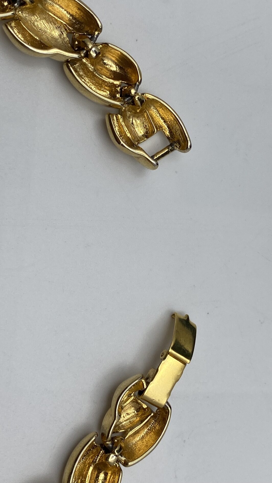 MERAVIGLIOSO COLLIER UNSIGNED, BULGARI LIKE. BIGIOTTERIA AMERICANA VINTAGE ANNI ‘80. - immagine 12