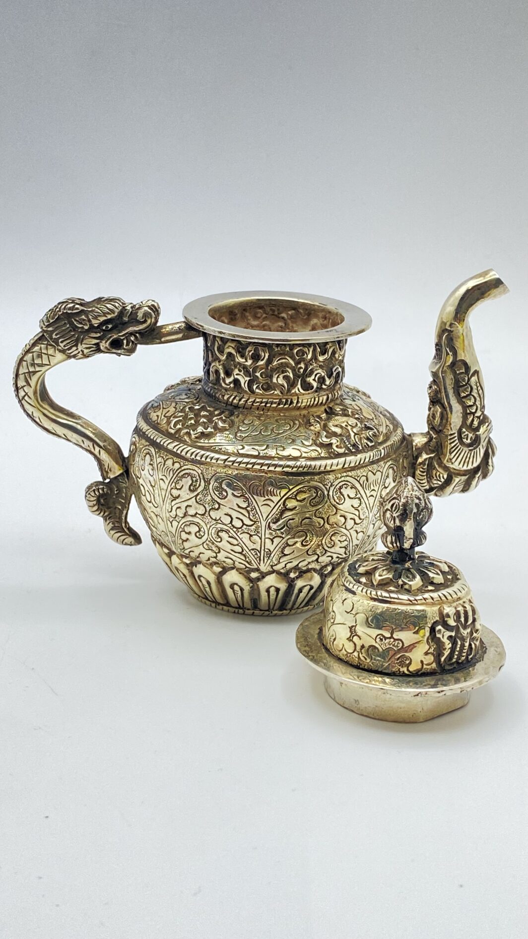 ÉGOÏSTE IN ARGENTO, CINA XIX SECOLO.  RAFFINATA TEIERA IN MINIATURA DI ARTE ORIENTALE. - immagine 14