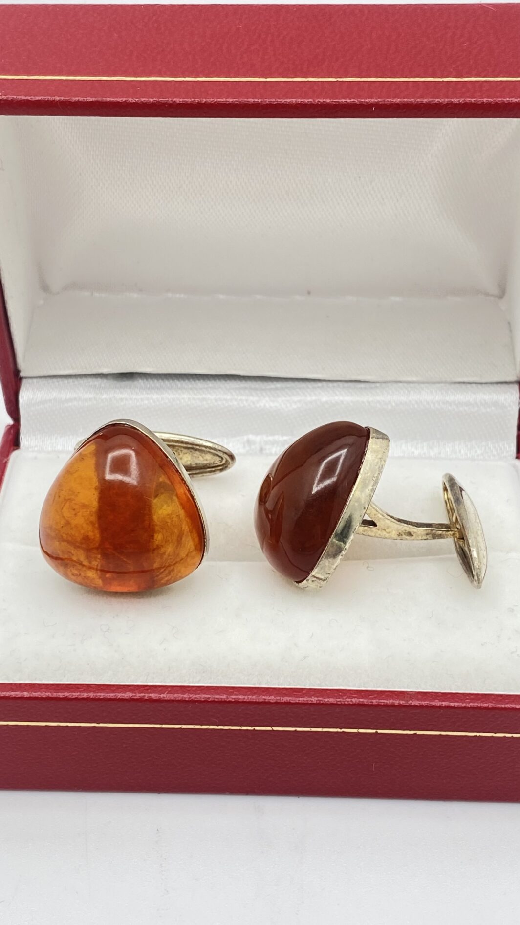 GEMELLI VINTAGE ANNI ‘60: ELEGANZA SOVIETICA IN ARGENTO DORATO E AMBRA BALTICA. - immagine 5