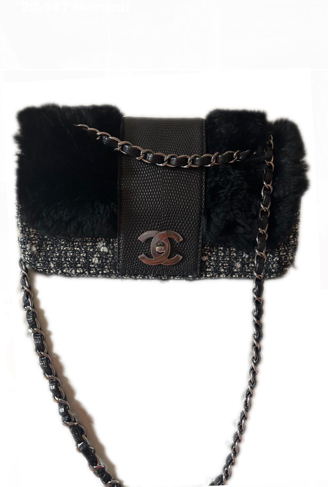 CHANEL CLASSIC FLAP VINTAGE - EDIZIONE LIMITATA 2005 - BORSA IN PELLICCIA DI LAPIN NERO, PATTA IN PELLE DI LUCERTOLA, LOGO IN METALLO E CORPO IN TWEED GRIGIO, BIANCO, NERO E LAMÈ METALLIZZATO - immagine 3