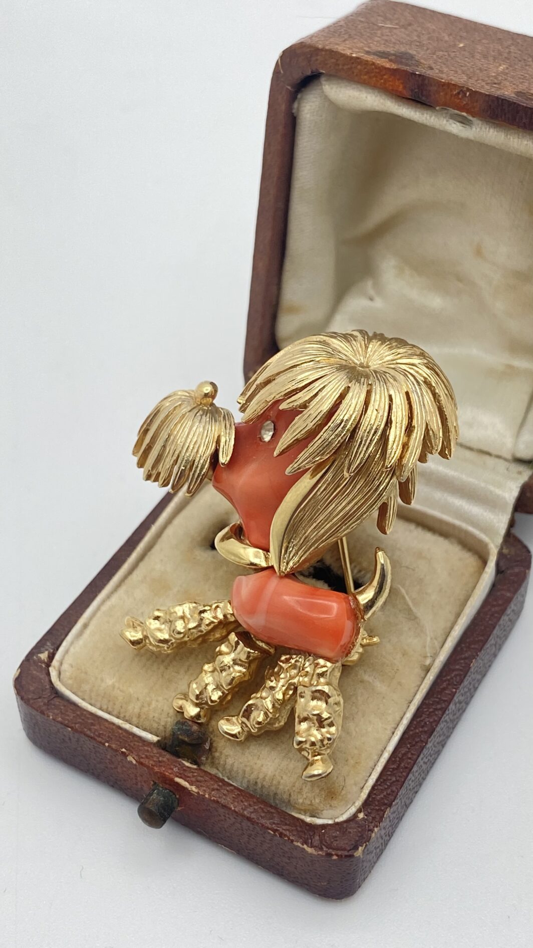 SPILLA UNSIGNED IN GOLDTONE E BAKELITE – OMAGGIO ANIMALIER ALL’ALTA GIOIELLERIA DI FRASCAROLO - immagine 6