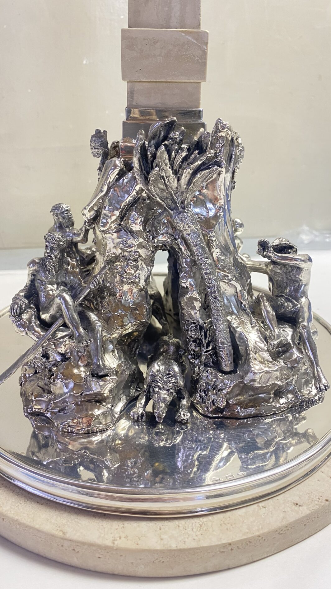 SORPRENDENTE E GRANDE SOURTOUT VINTAGE DELLA CELEBRE CASA ARGENTIERA ROMANA “RIDI E MADON”, IN ARGENTO MASSICCIO 925 E TRAVERTINO, RAFFIGURANTE LE FAMOSE FONTANE DELLA CELEBRE PIAZZA NAVONA : LA FONTANA DEL MORO, DEI QUATTRO FIUMI E LA FONTANA DEL NETTUNO. (IL PREZZO SI RIFERISCE AL COMPLETO, MA I PEZZI POSSONO ESSERE VENDUTI ANCHE SINGOLARMENTE – CONTATTAMI PER IL PREZZO DI CIASCUNO) - immagine 14