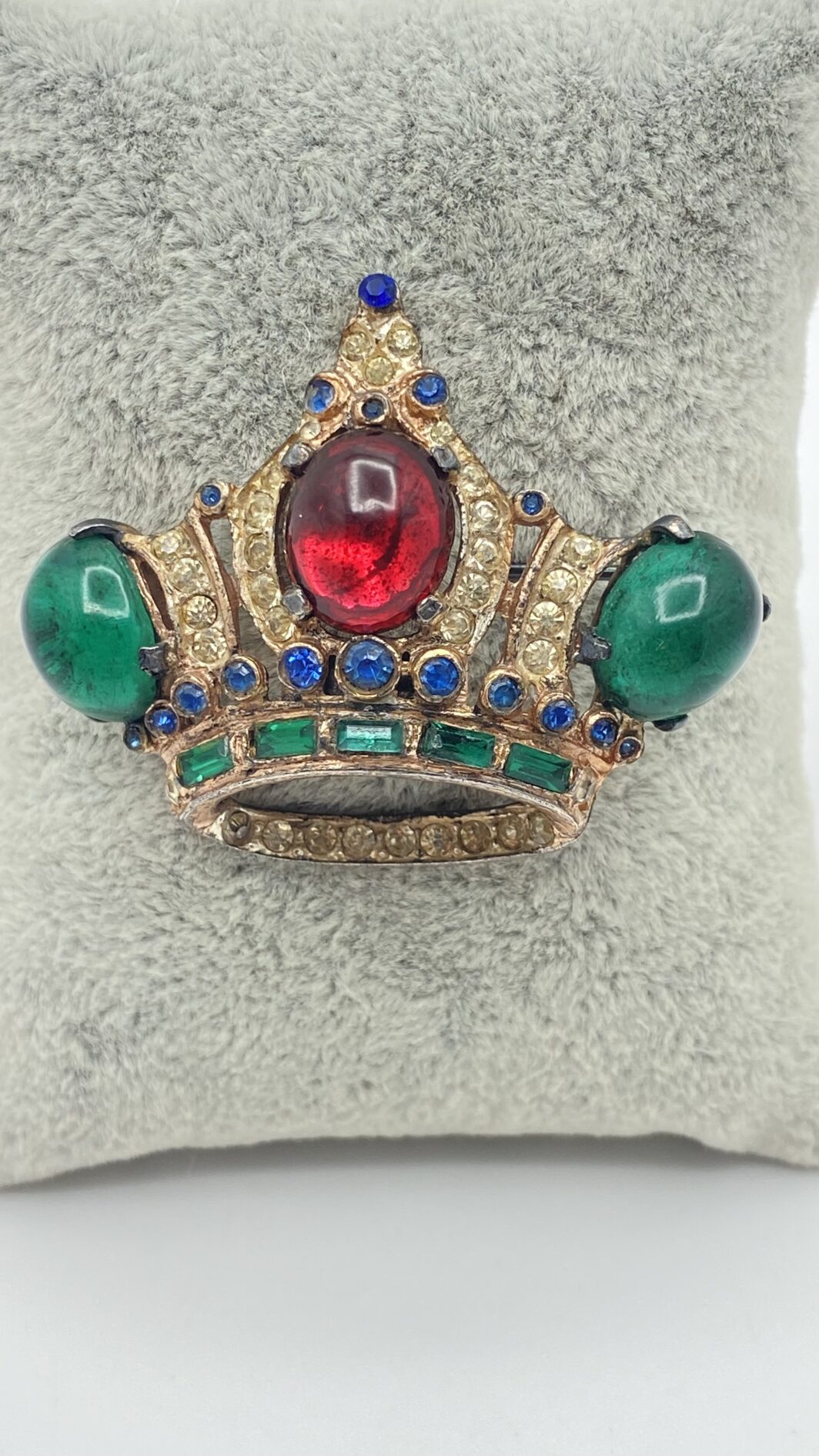 STRAORDINARIA DEMI PARURE FIRMATA “CORO STERLING” ANNI’40. CORONE REGALI CON STRASS E CABOCHON DI CRISTALLO. - immagine 25