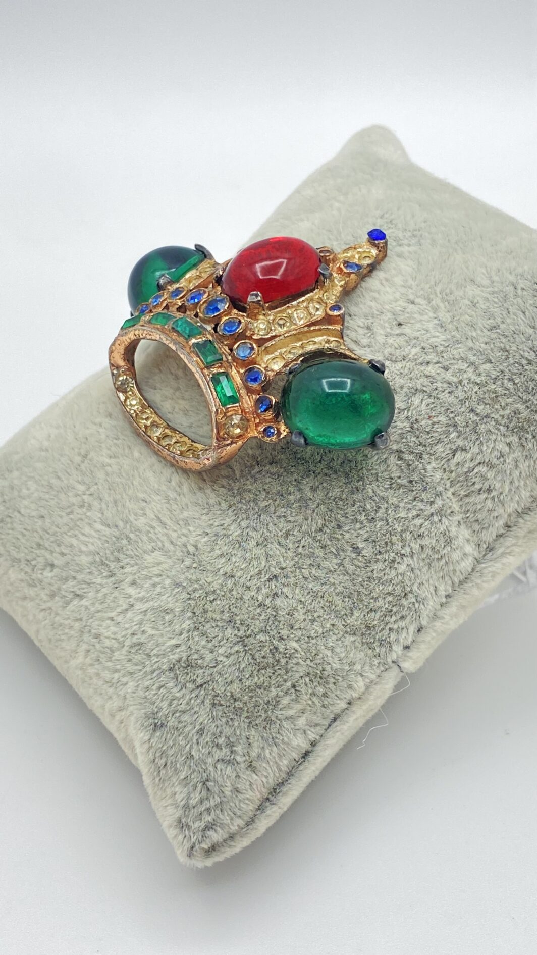 STRAORDINARIA DEMI PARURE FIRMATA “CORO STERLING” ANNI’40. CORONE REGALI CON STRASS E CABOCHON DI CRISTALLO. - immagine 26