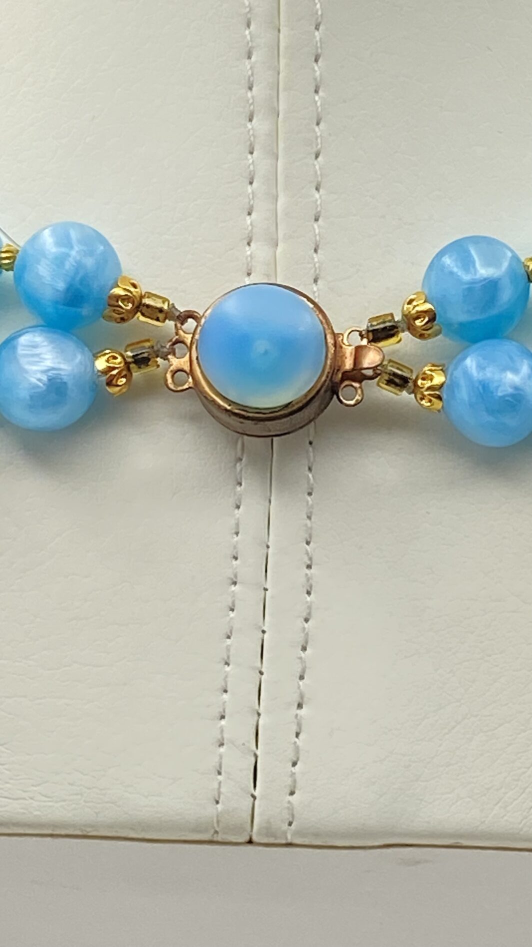 POESIA AZZURRA DEGLI ANNI ’40. DEMI PARURE IN CELLULOIDE E VETRO MURANO. - immagine 6