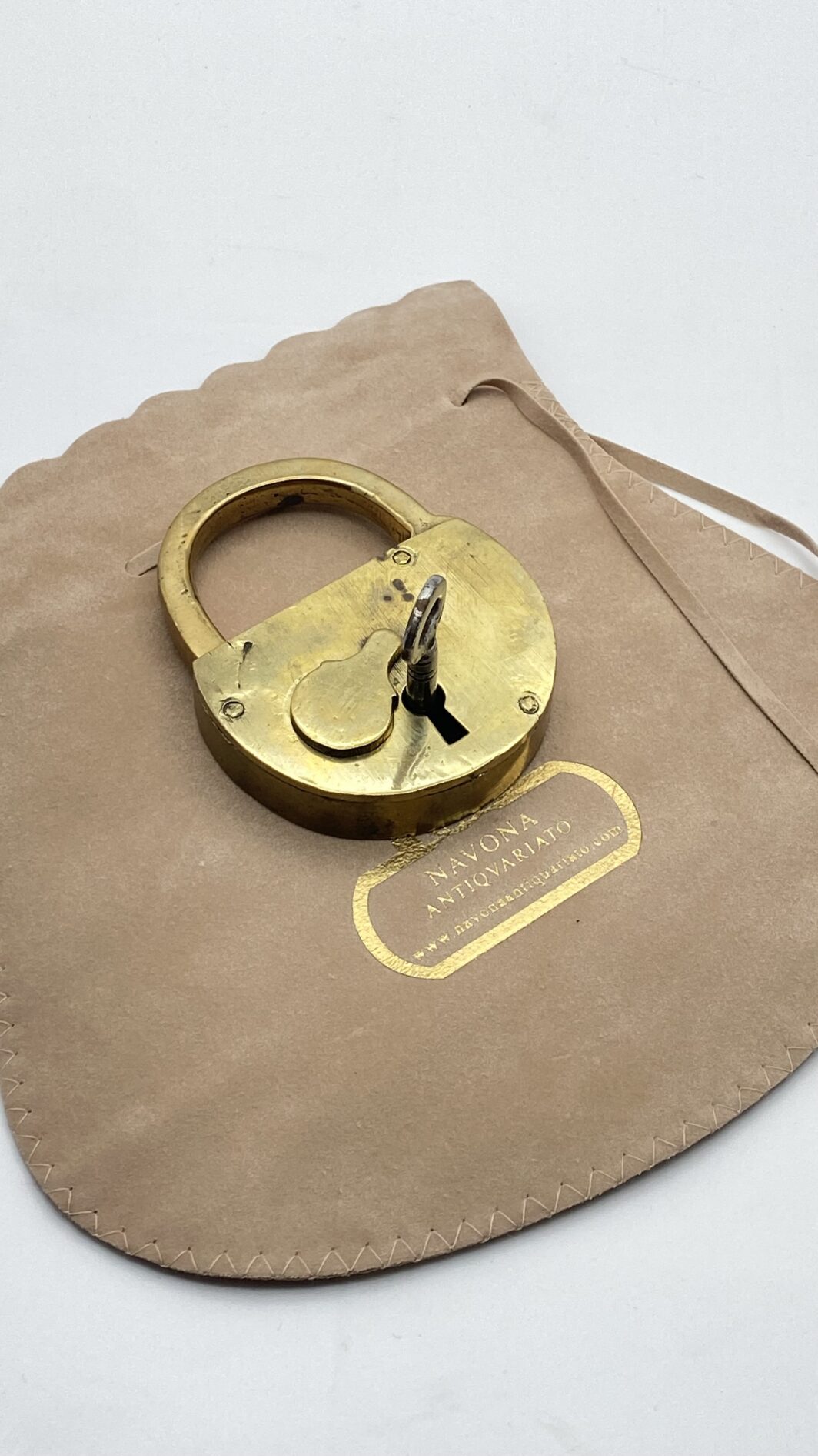 LUCCCHETTO VITTORIANO IN BRONZO CON CHIAVE ORIGINALE - immagine 14