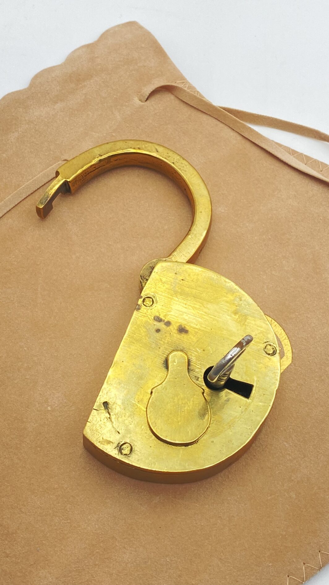 LUCCCHETTO VITTORIANO IN BRONZO CON CHIAVE ORIGINALE - immagine 7