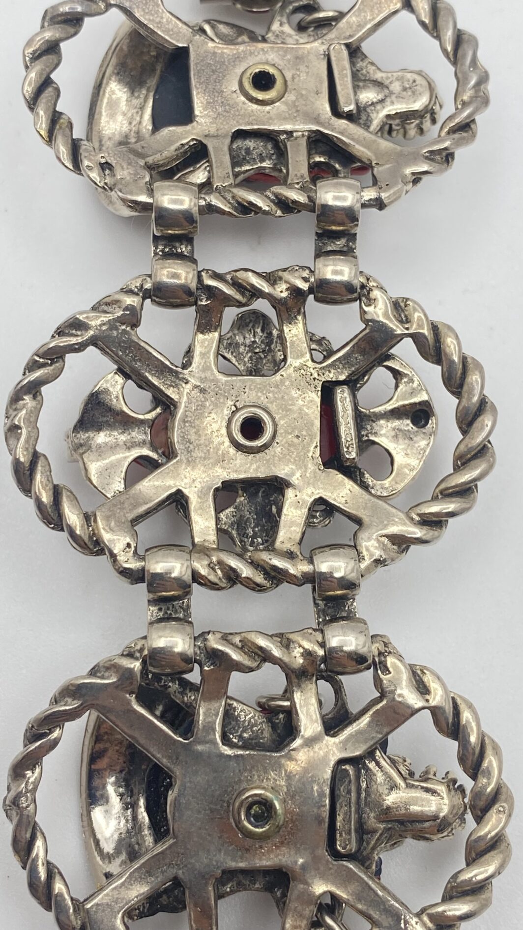 “REGINE D’ORIENTE” – DEMI PARURE SELRO ANNI ’50 IN BACHELITE, STRASS E PASTE DI VETRO. COLLEZIONE “SELRO SELINI”, USA ANNI ‘50. - immagine 17