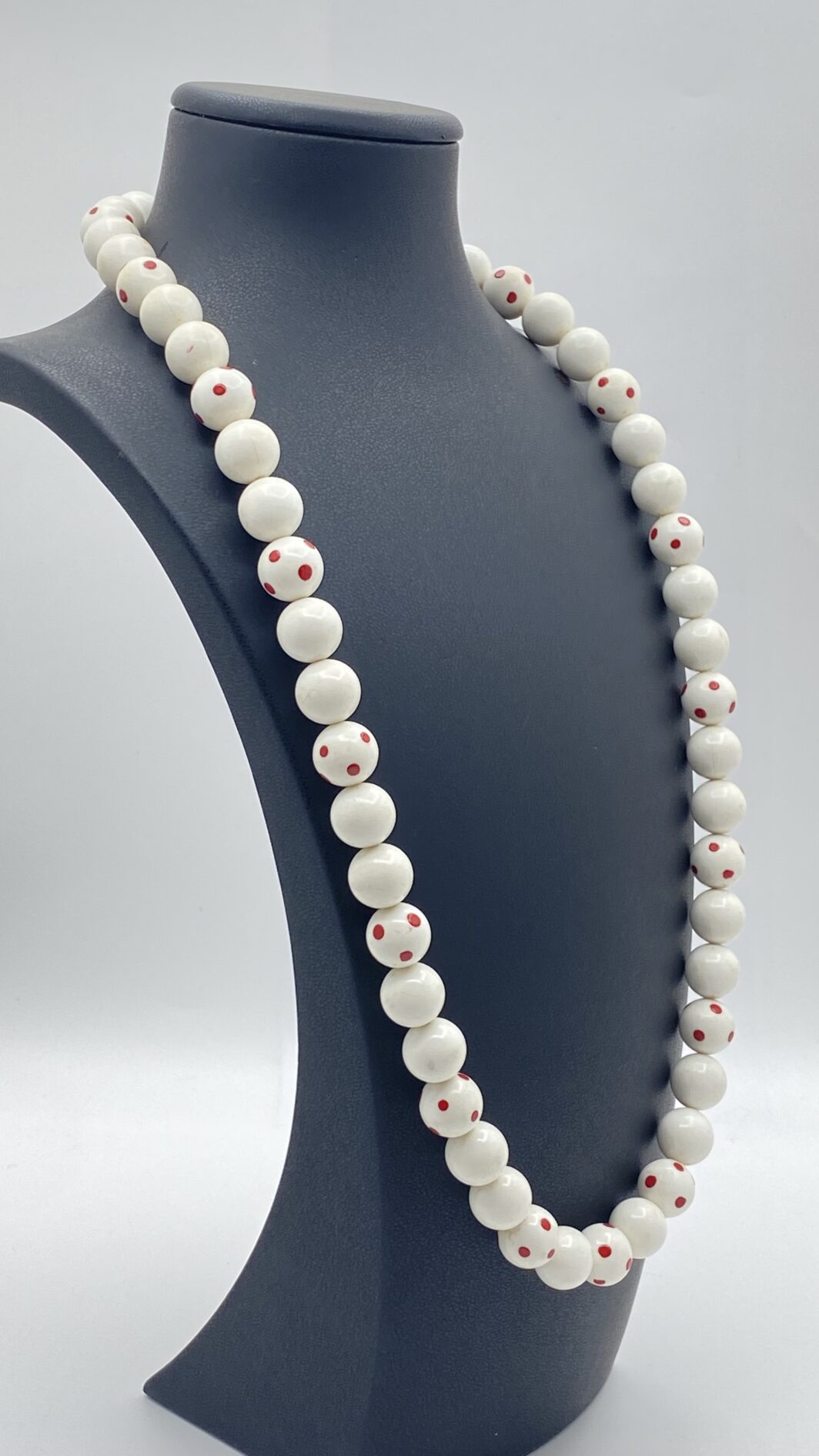 DEMI PARURE LISNER – COLLANA E ORECCHINI IN BAKELITE, ANNI ’30. - immagine 4