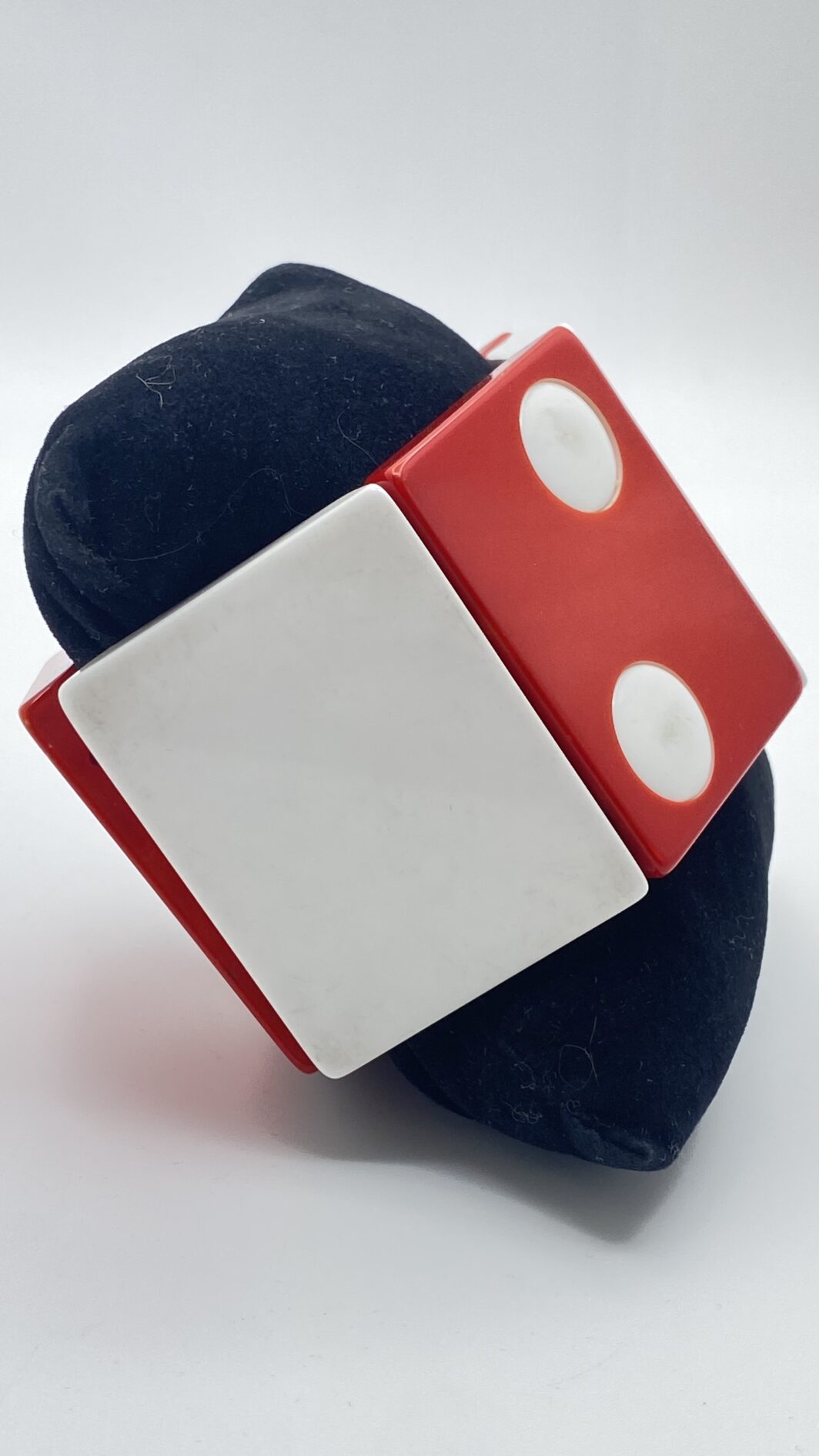 BRACCIALE “DOMINO” ANNI ’30 IN BAKELITE ROSSA E BIANCA. - immagine 5