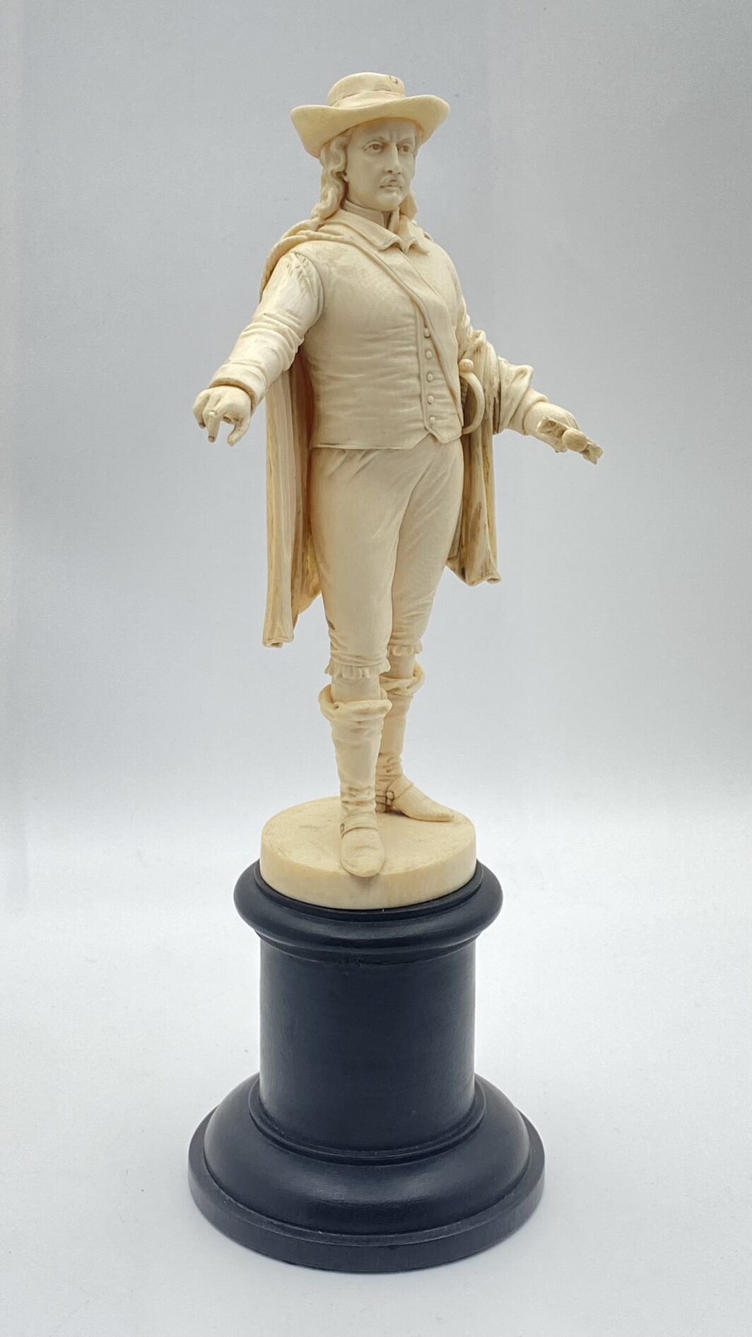 SCULTURA IN AVORIO CON BASE IN LEGNO EBANIZZATO, FRANCIA DIEPPE XVIII SECOLO, CAPOLAVORO MUSEALE DI SCULTURA SETTECENTESCA - immagine 21