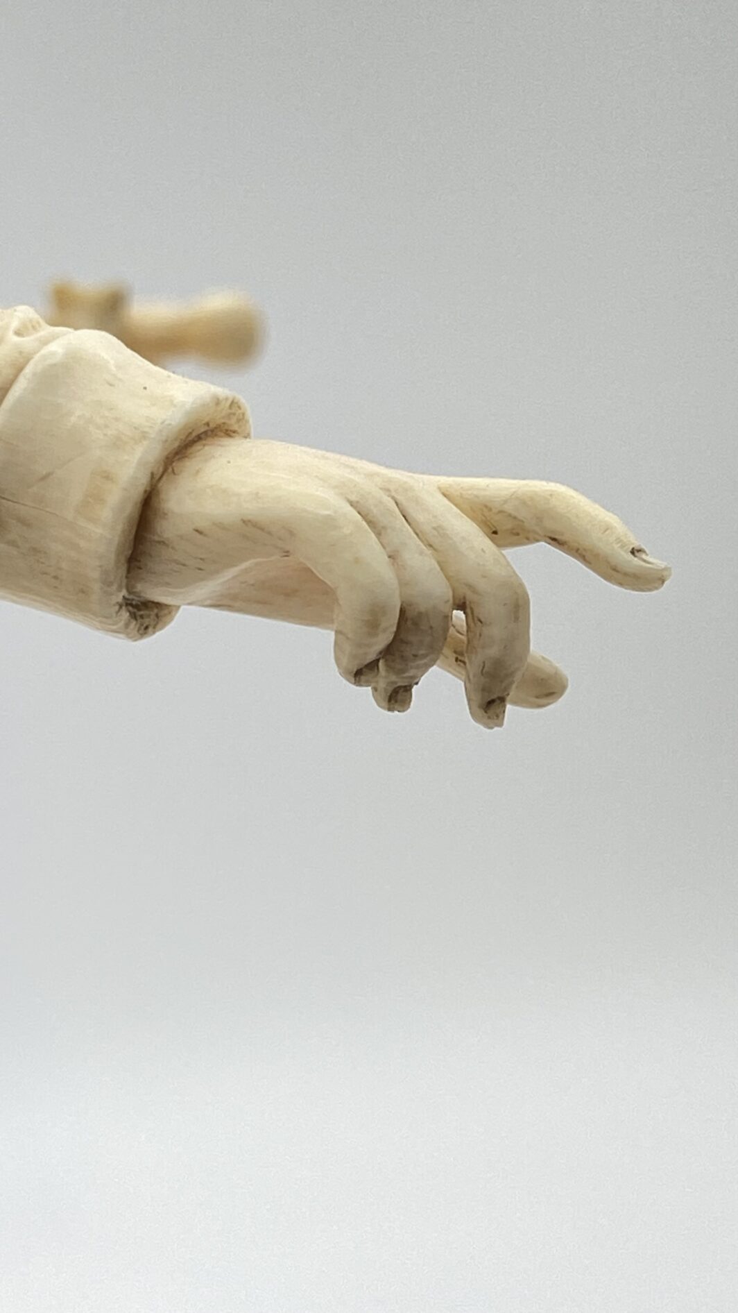 SCULTURA IN AVORIO CON BASE IN LEGNO EBANIZZATO, FRANCIA DIEPPE XVIII SECOLO, CAPOLAVORO MUSEALE DI SCULTURA SETTECENTESCA - immagine 16