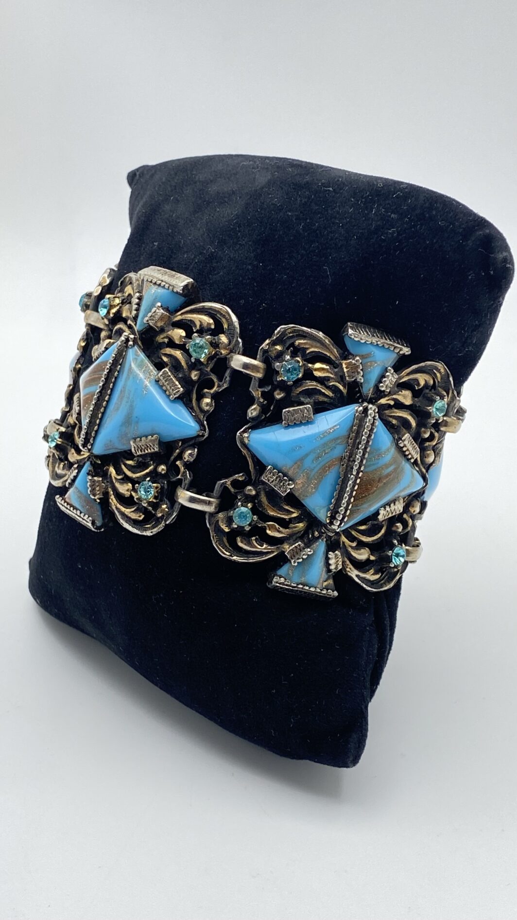 PARURE SELRO  VINTAGE – UN TRIONFO DI TURCHESE, STRASS E MAESTRIA AMERICANA ANNI’40 - immagine 4