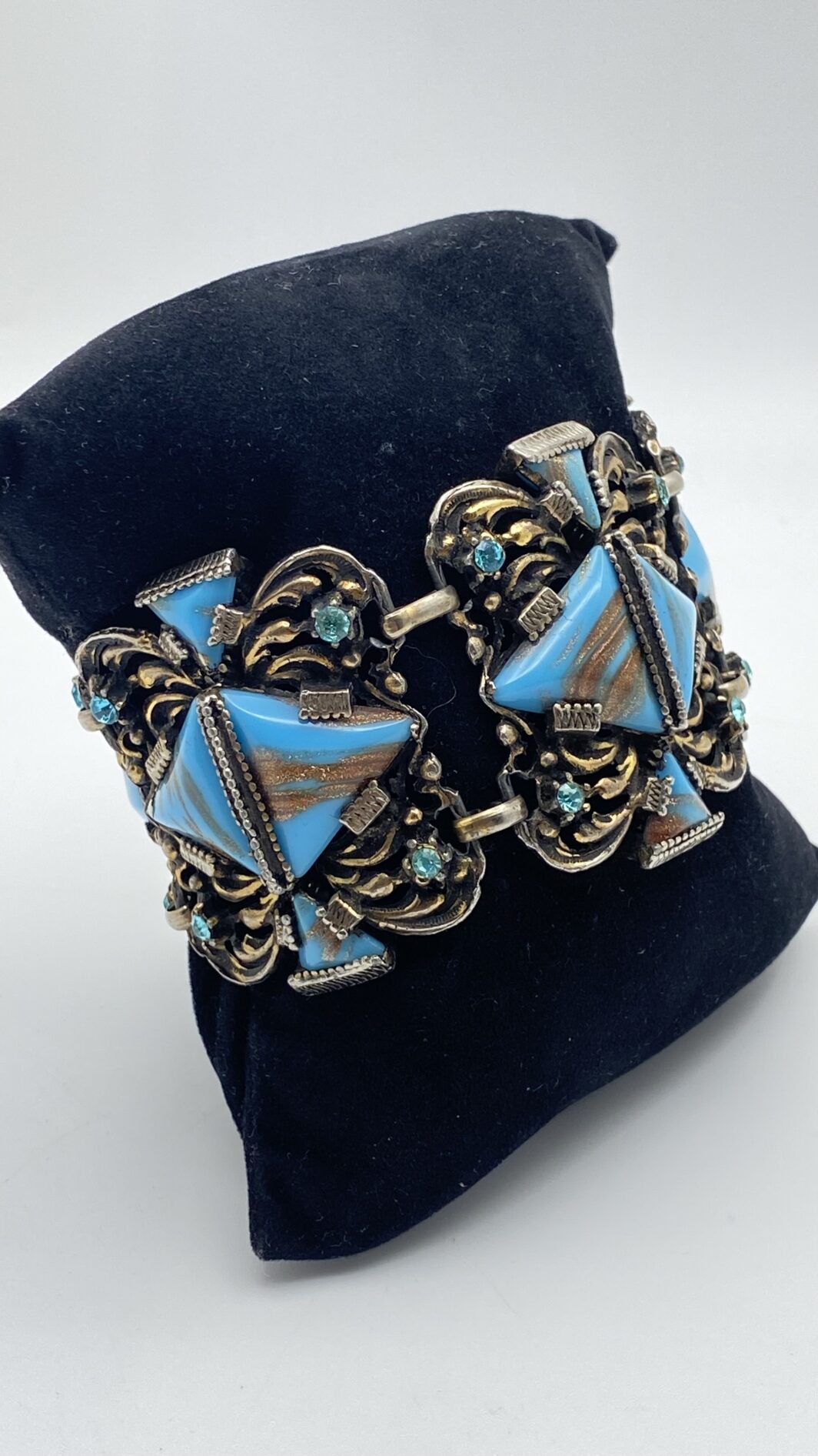 PARURE SELRO  VINTAGE – UN TRIONFO DI TURCHESE, STRASS E MAESTRIA AMERICANA ANNI’40 - immagine 5