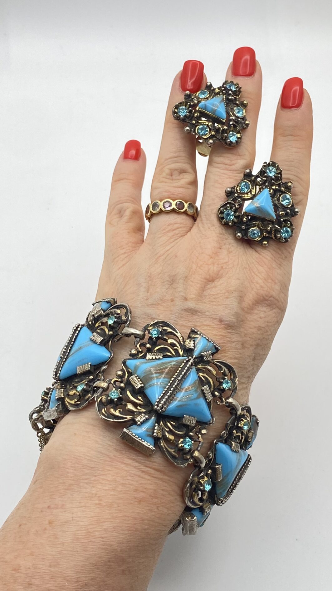 PARURE SELRO  VINTAGE – UN TRIONFO DI TURCHESE, STRASS E MAESTRIA AMERICANA ANNI’40 - immagine 25