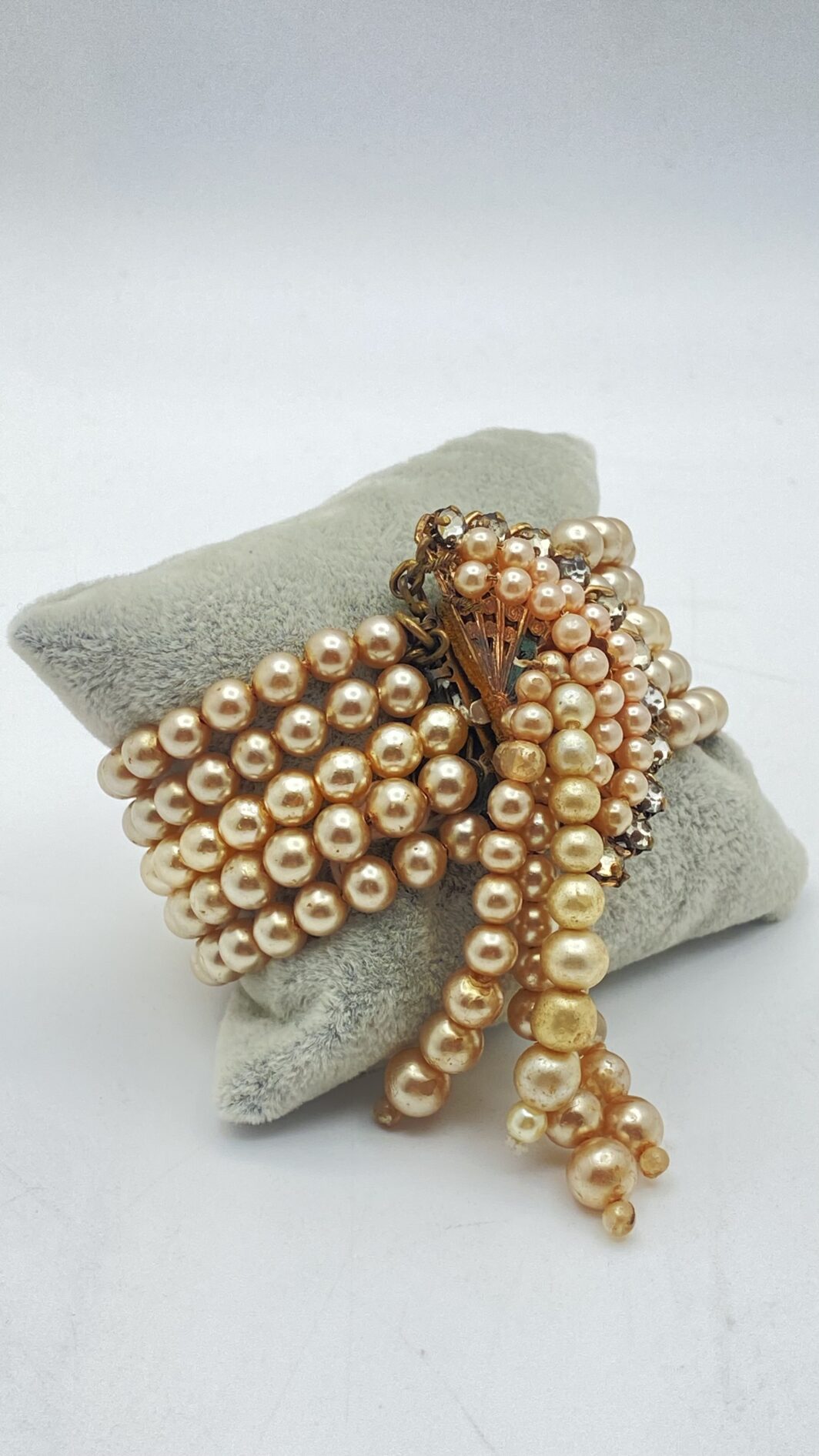 BRACCIALE VINTAGE AMERICANO ANNI ’30 CON PERLE SMALTATE E STRASS IN PATINA ORIGINALE - immagine 8