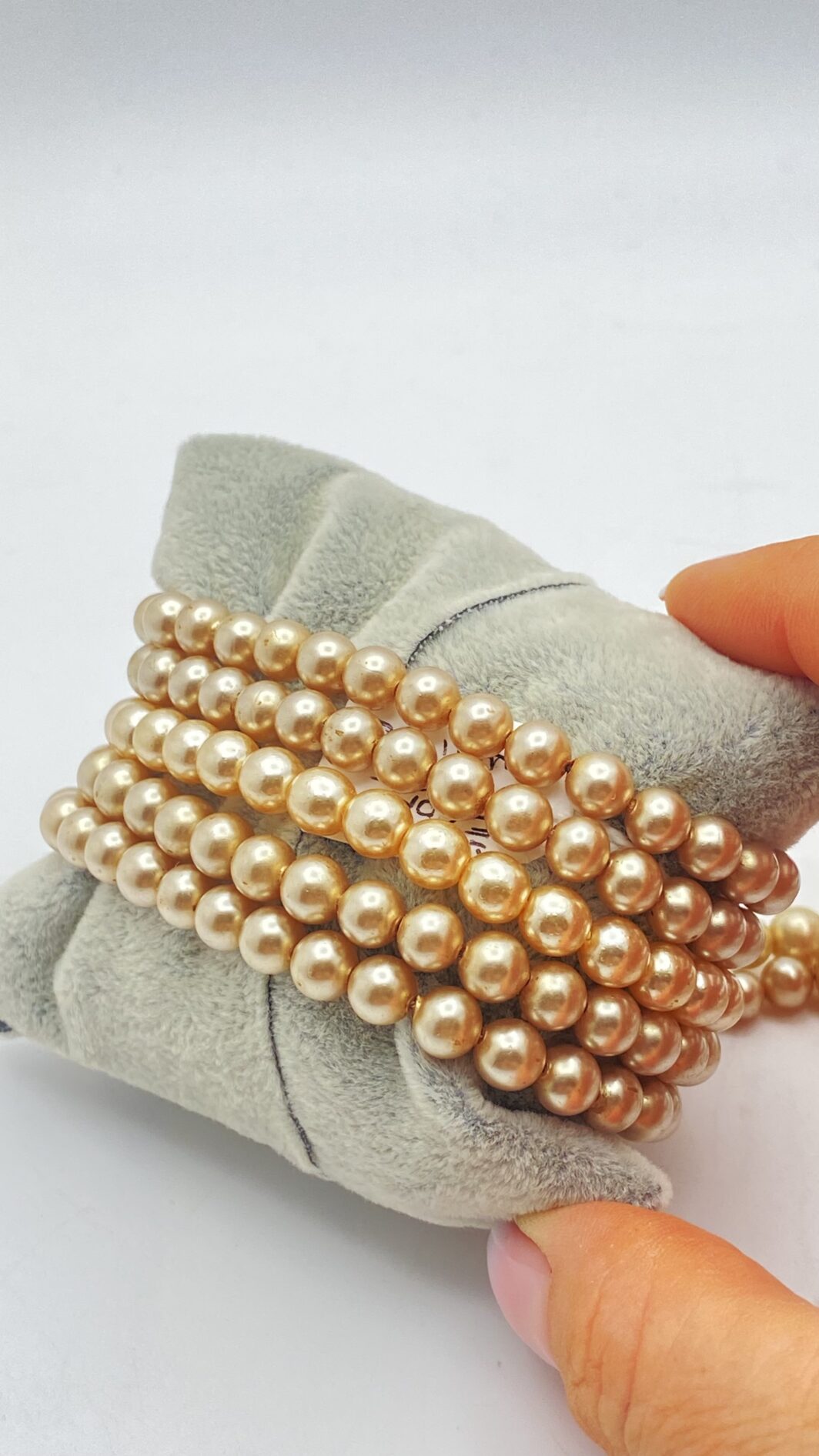 BRACCIALE VINTAGE AMERICANO ANNI ’30 CON PERLE SMALTATE E STRASS IN PATINA ORIGINALE - immagine 7