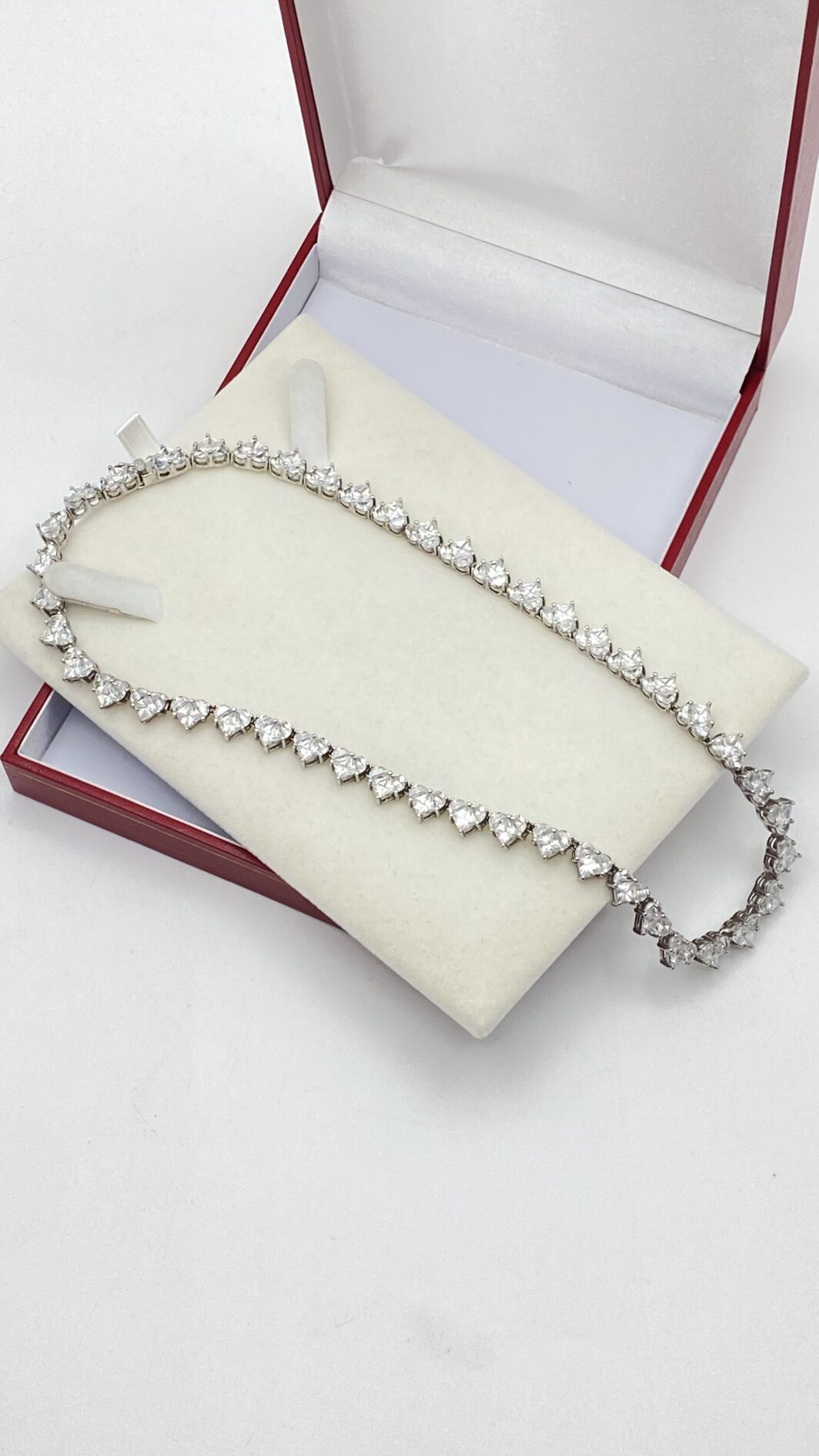 COLLIER VINTAGE ANNI ’80 IN ARGENTO 925 CON ZIRCONI CUORE – UN’ELEGANZA ILLUMINOSA COME UN RIFLETTORE SU UNA VERA REGINA DI CUORI! - immagine 10