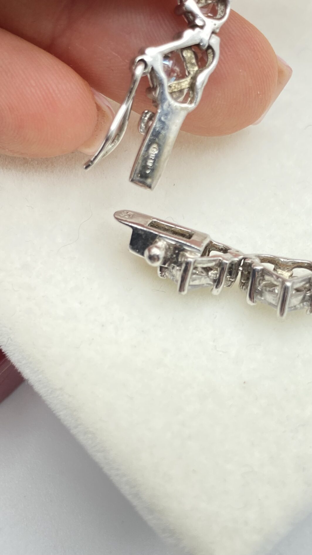 COLLIER VINTAGE ANNI ’80 IN ARGENTO 925 CON ZIRCONI CUORE – UN’ELEGANZA ILLUMINOSA COME UN RIFLETTORE SU UNA VERA REGINA DI CUORI! - immagine 8